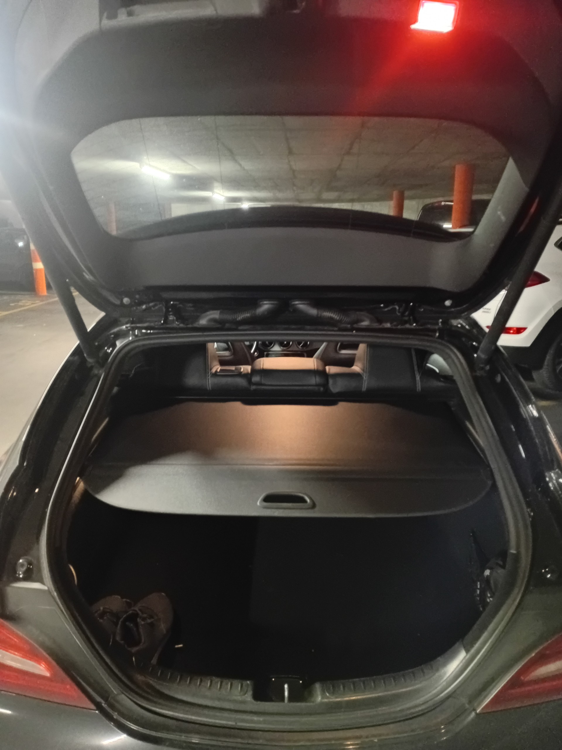 MERCEDES-BENZ CLA Shooting Brake 200 Night Star 7G-DCT-image-2