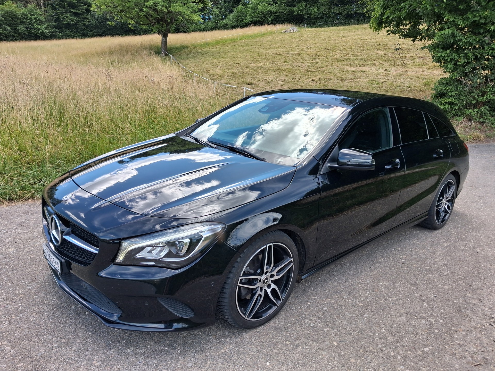 MERCEDES-BENZ CLA Shooting Brake 200 Night Star 7G-DCT-image-0