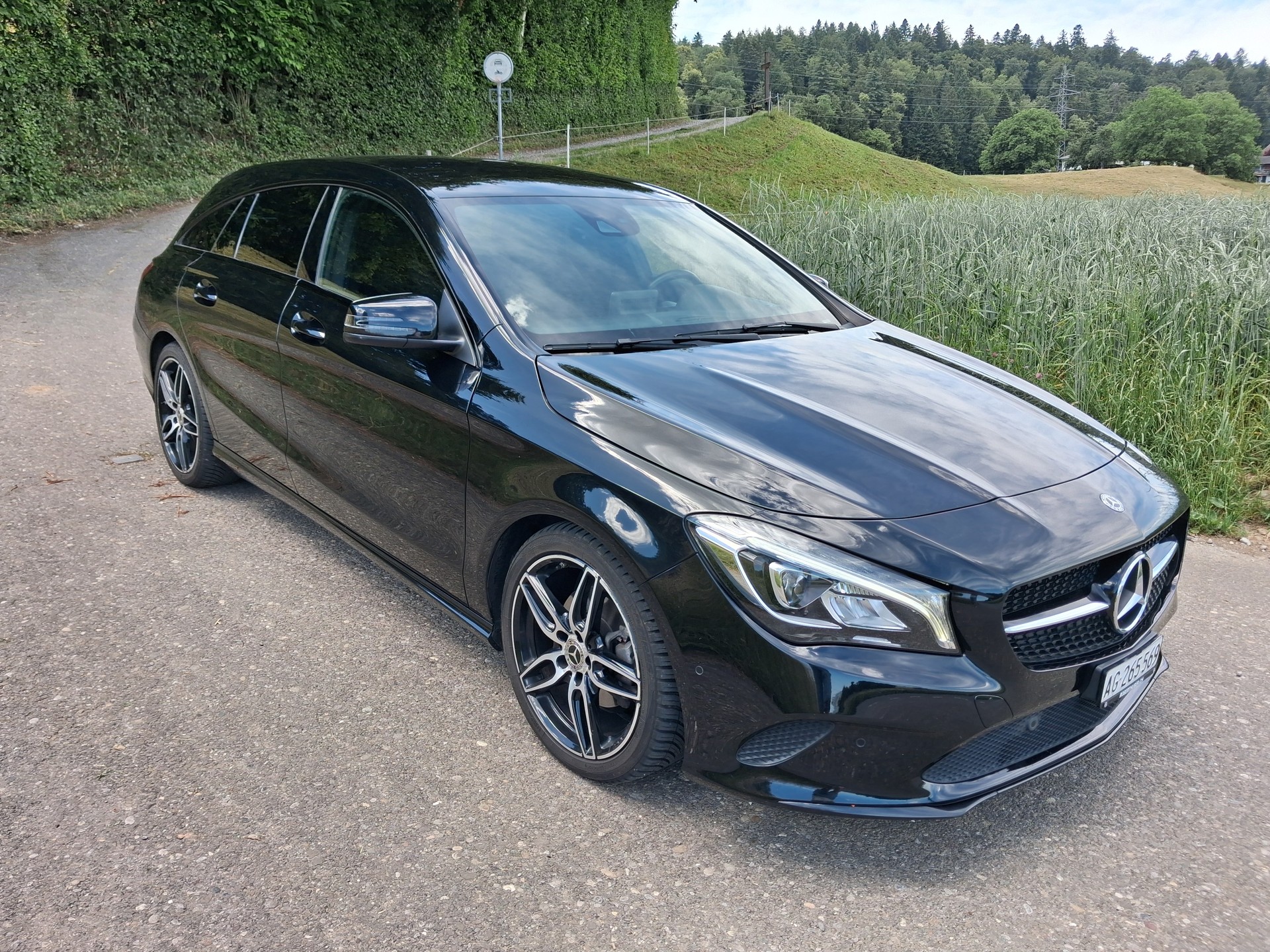 MERCEDES-BENZ CLA Shooting Brake 200 Night Star 7G-DCT-image-1