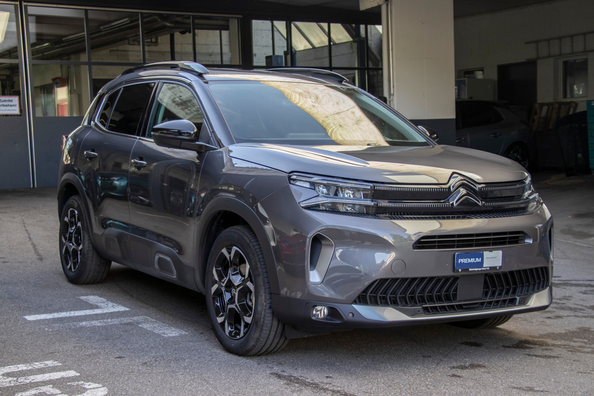 CITROEN C5 Aircross 1.2i PureTech Shine EAT8-image-3