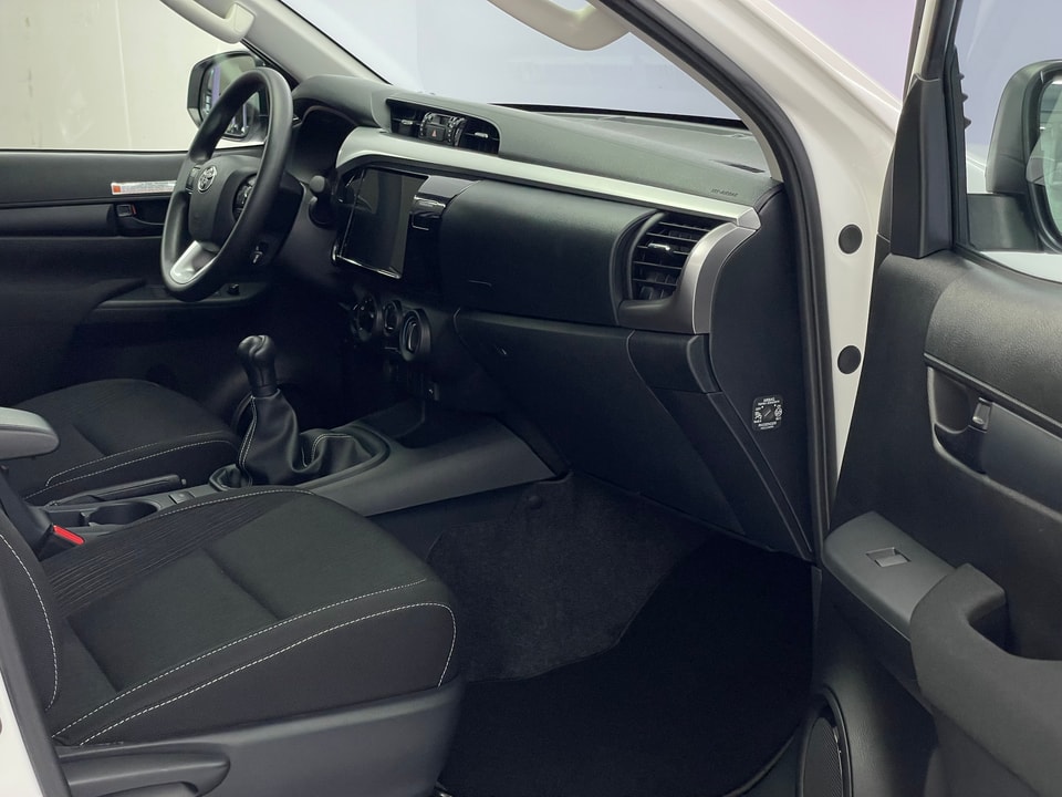 Hilux Double Cab 2.8 D 204 Comfort 4x4