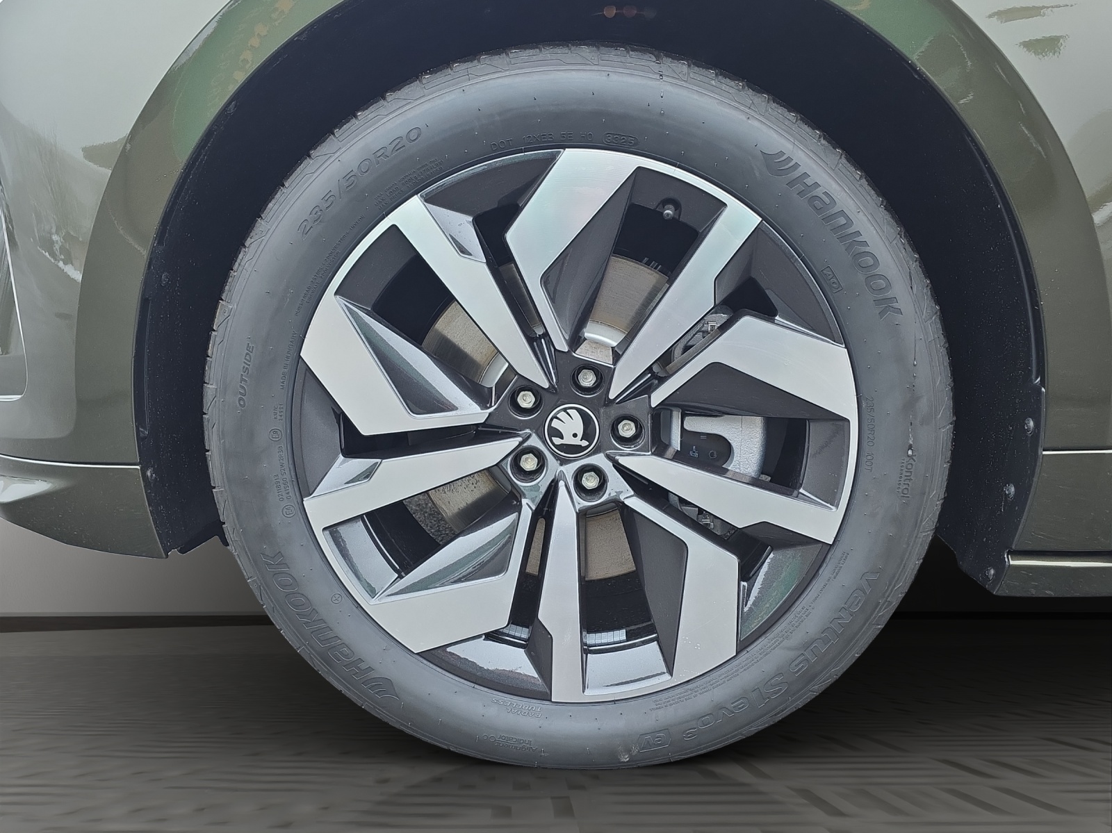 SKODA Enyaq 85x Sportline 4x4-image-6
