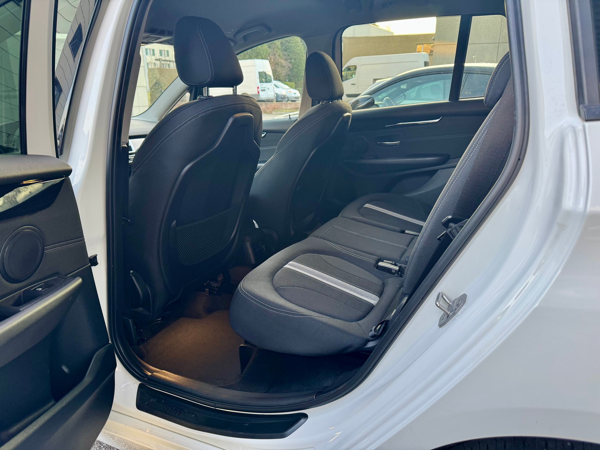 BMW 218d Gran Tourer Steptronic *ab Service*-image-7