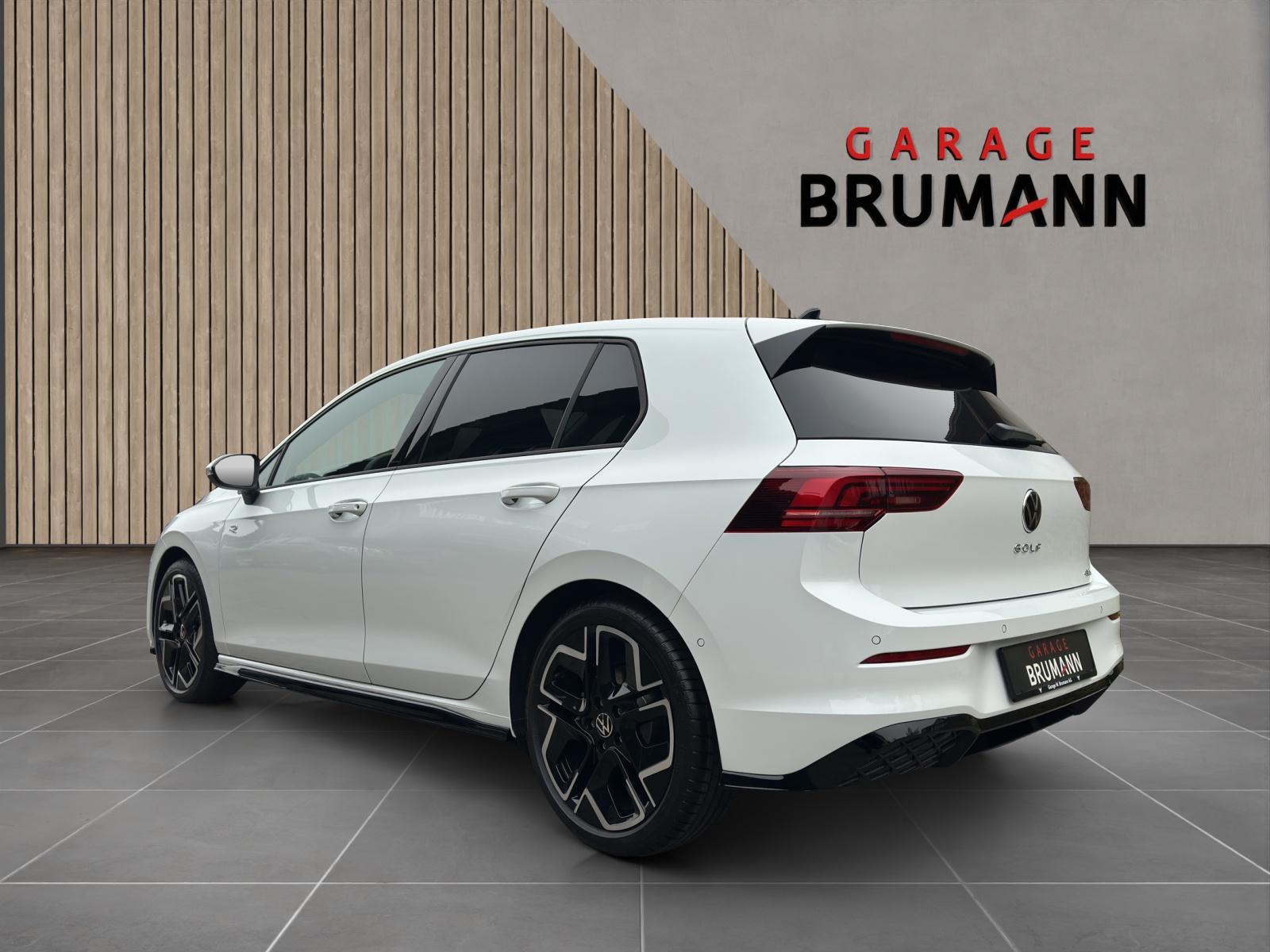VW Golf R-Line 1.5 eTSI-image-2