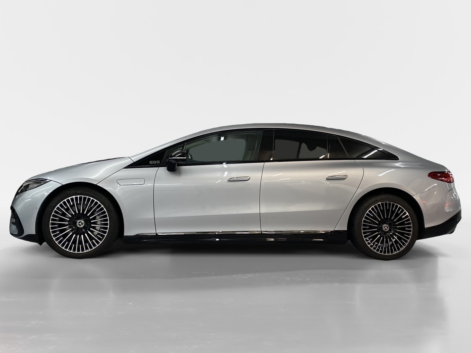MERCEDES-BENZ EQS 580 AMG Line 4MATIC-image-3