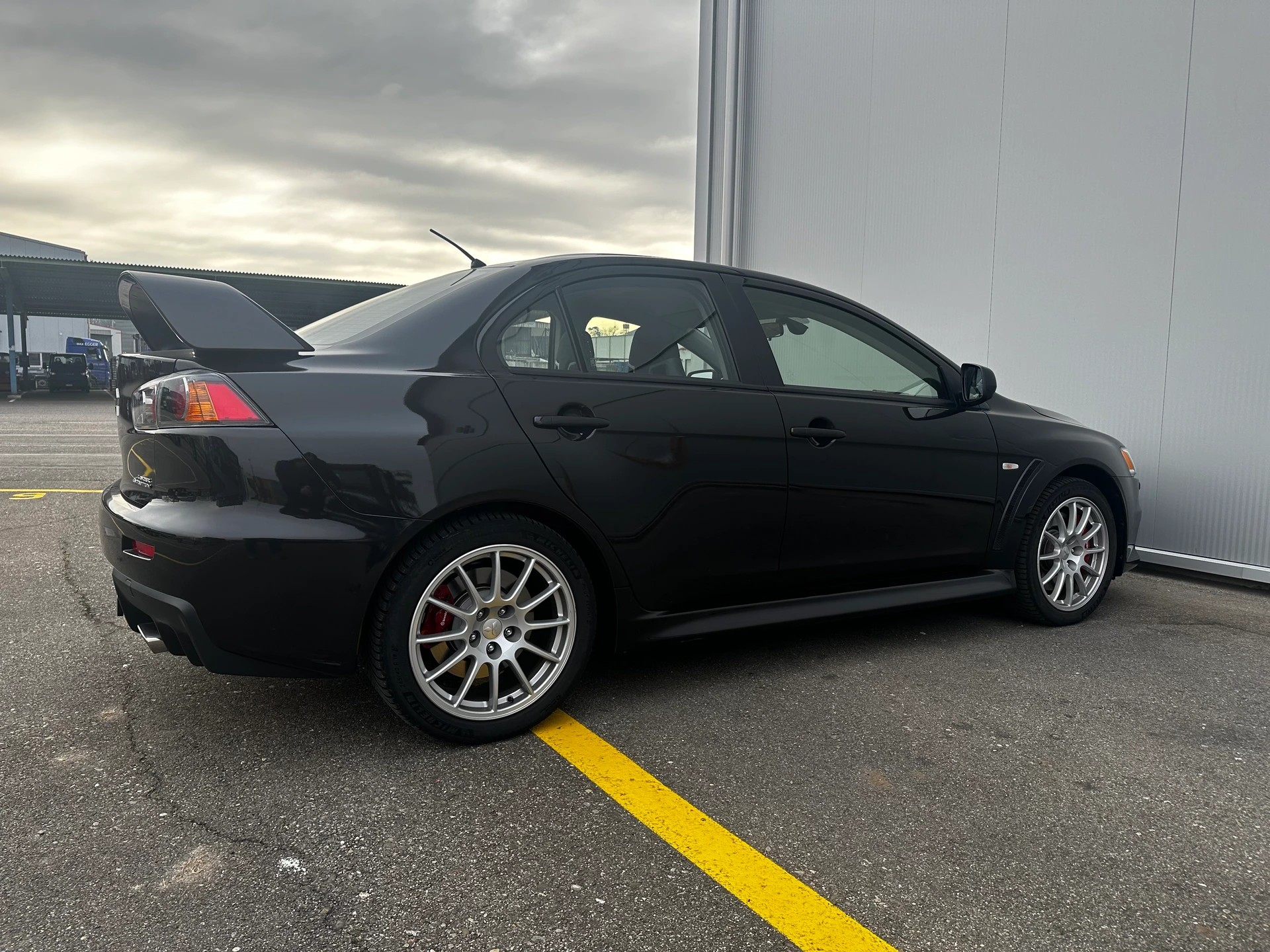 MITSUBISHI Lancer Evo X Final Edition-image-2
