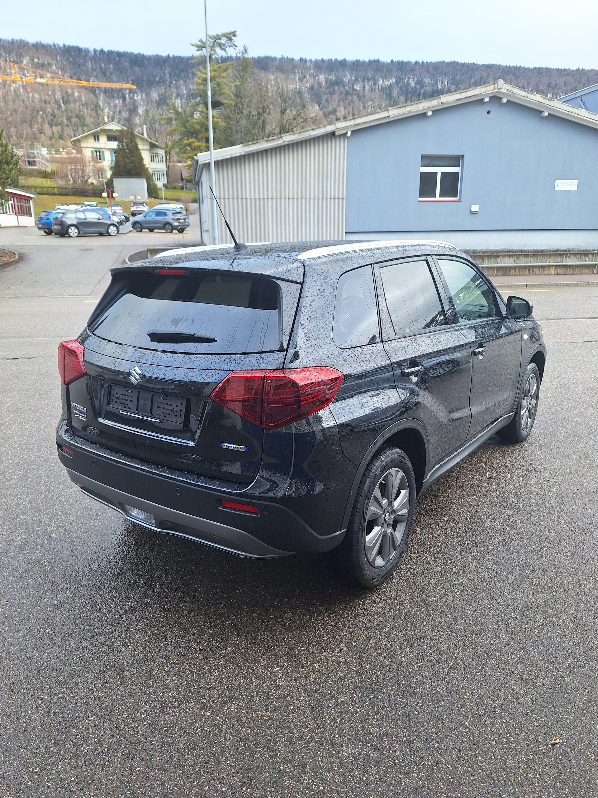 SUZUKI Vitara 1.4 Boosterjet Compact + 4x4 Hybrid Automatic-image-2