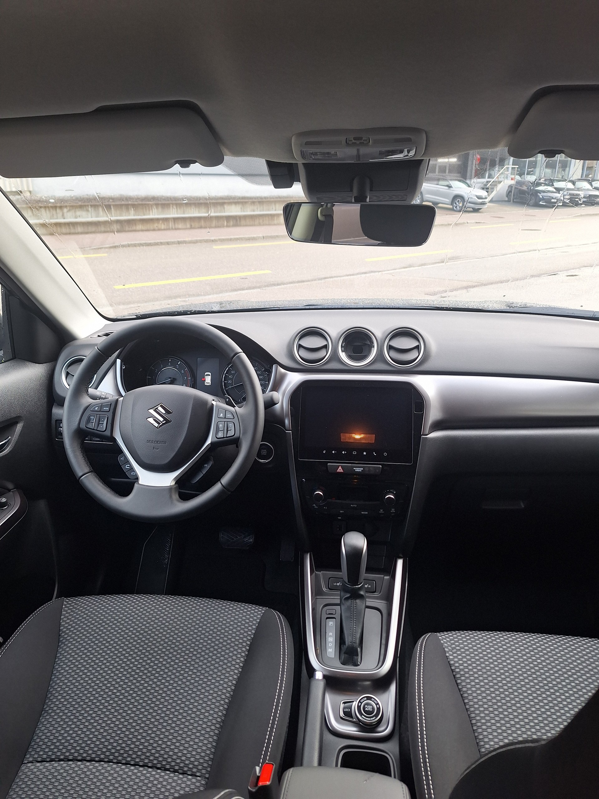 SUZUKI Vitara 1.4 Boosterjet Compact + 4x4 Hybrid Automatic-image-4