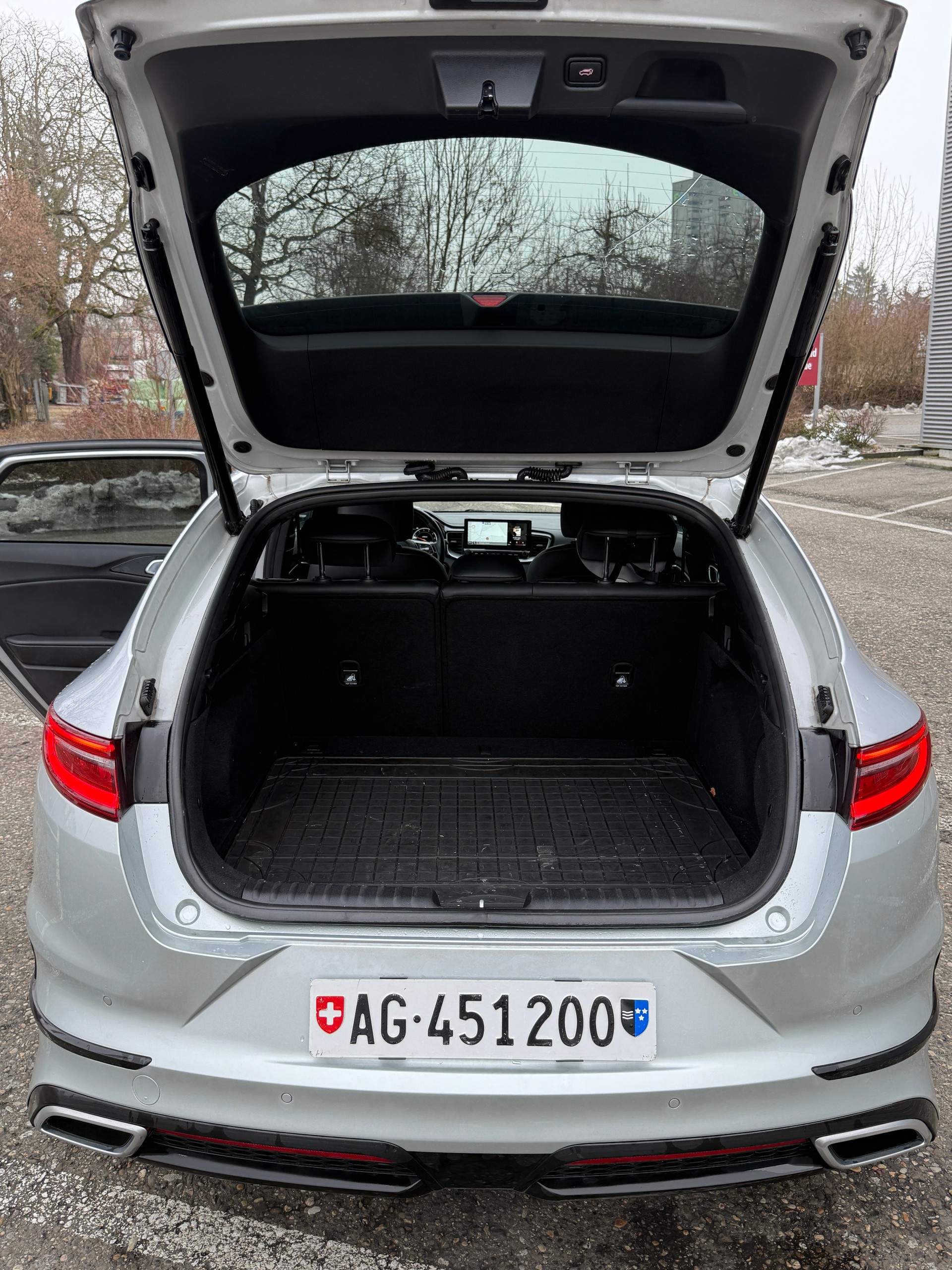 KIA ProCeed 1.5 T-GDi MHEV GT-Line DCT-image-2