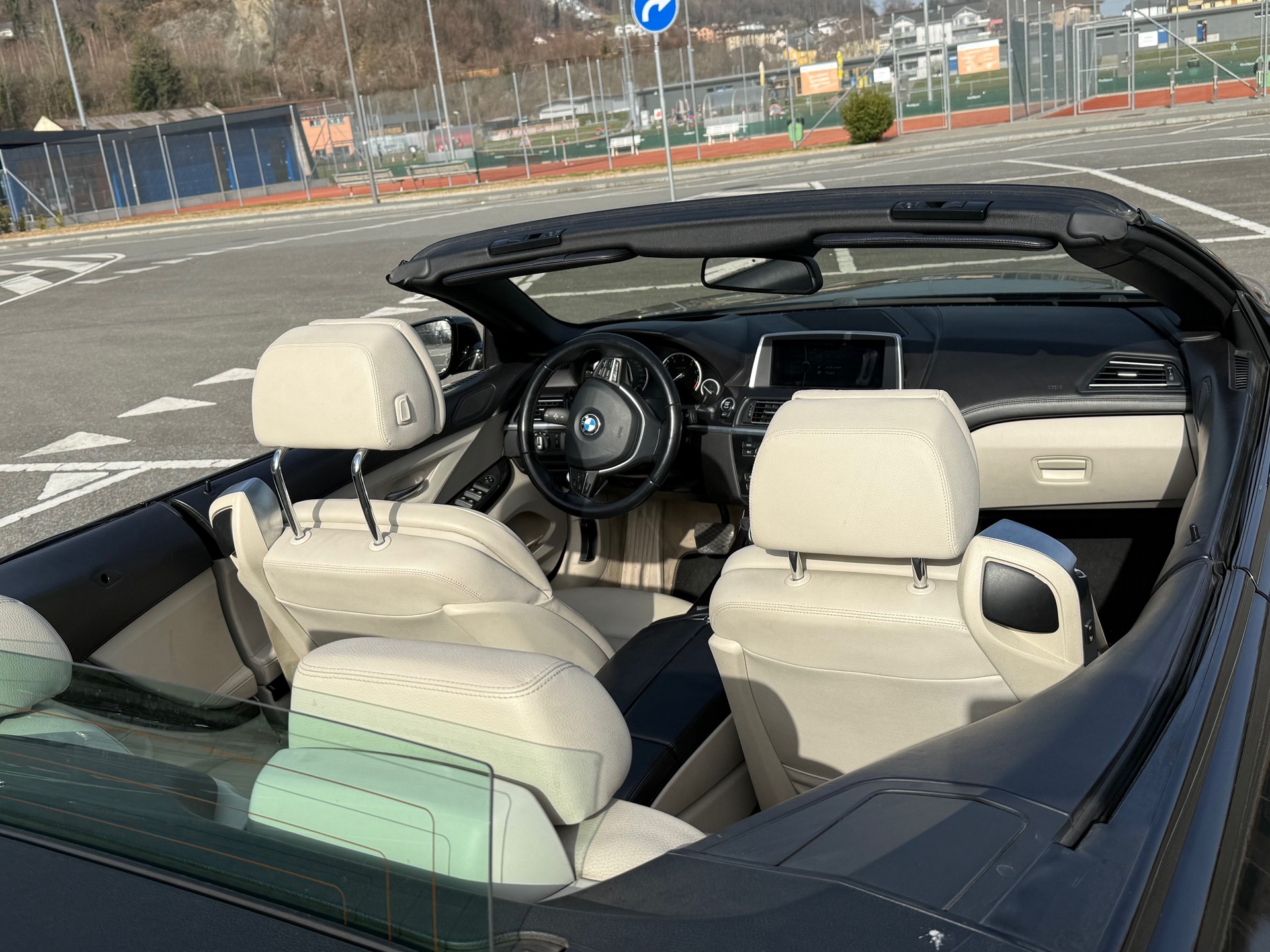 BMW 640i Cabrio-image-5