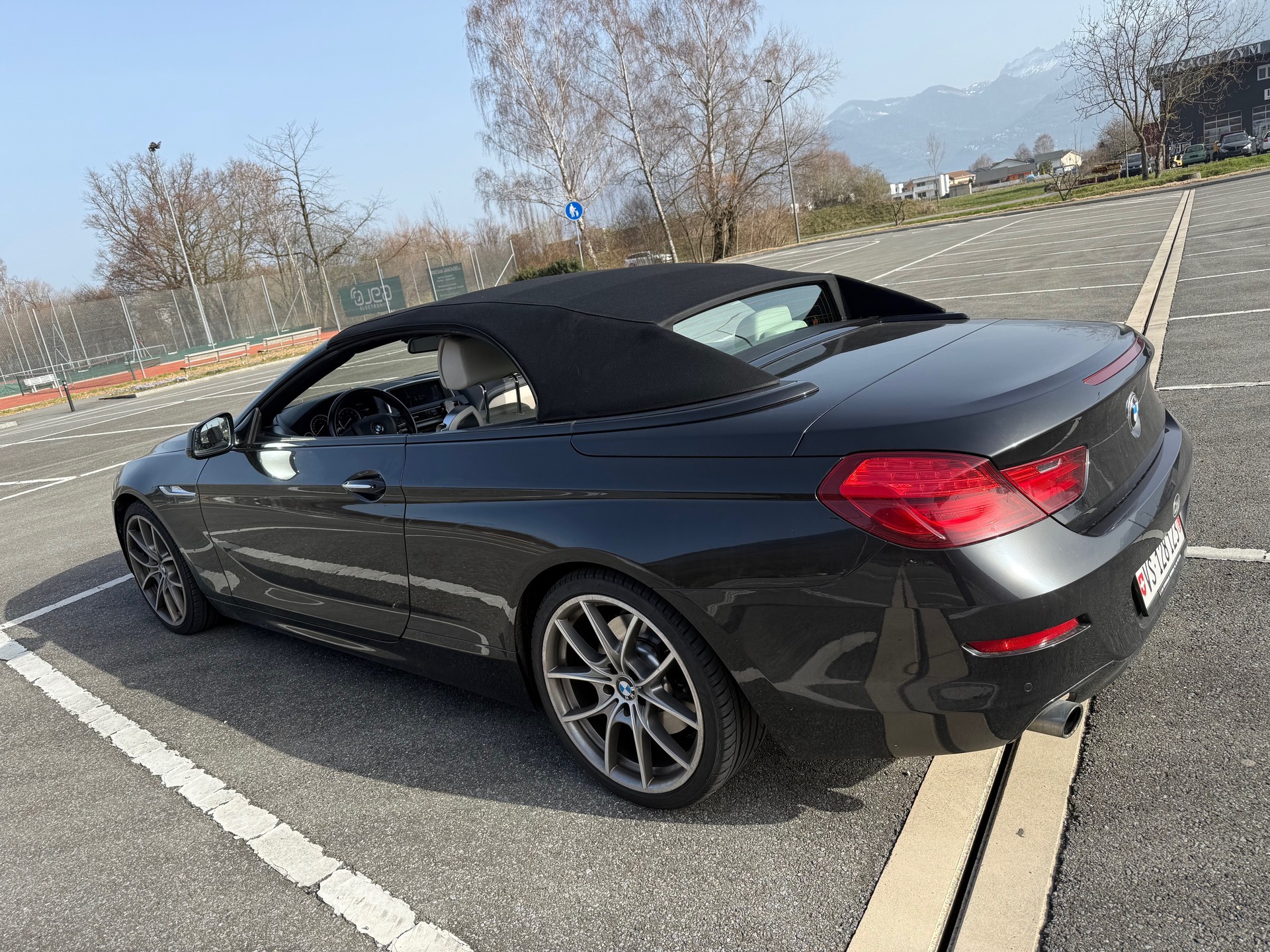 BMW 640i Cabrio-image-2