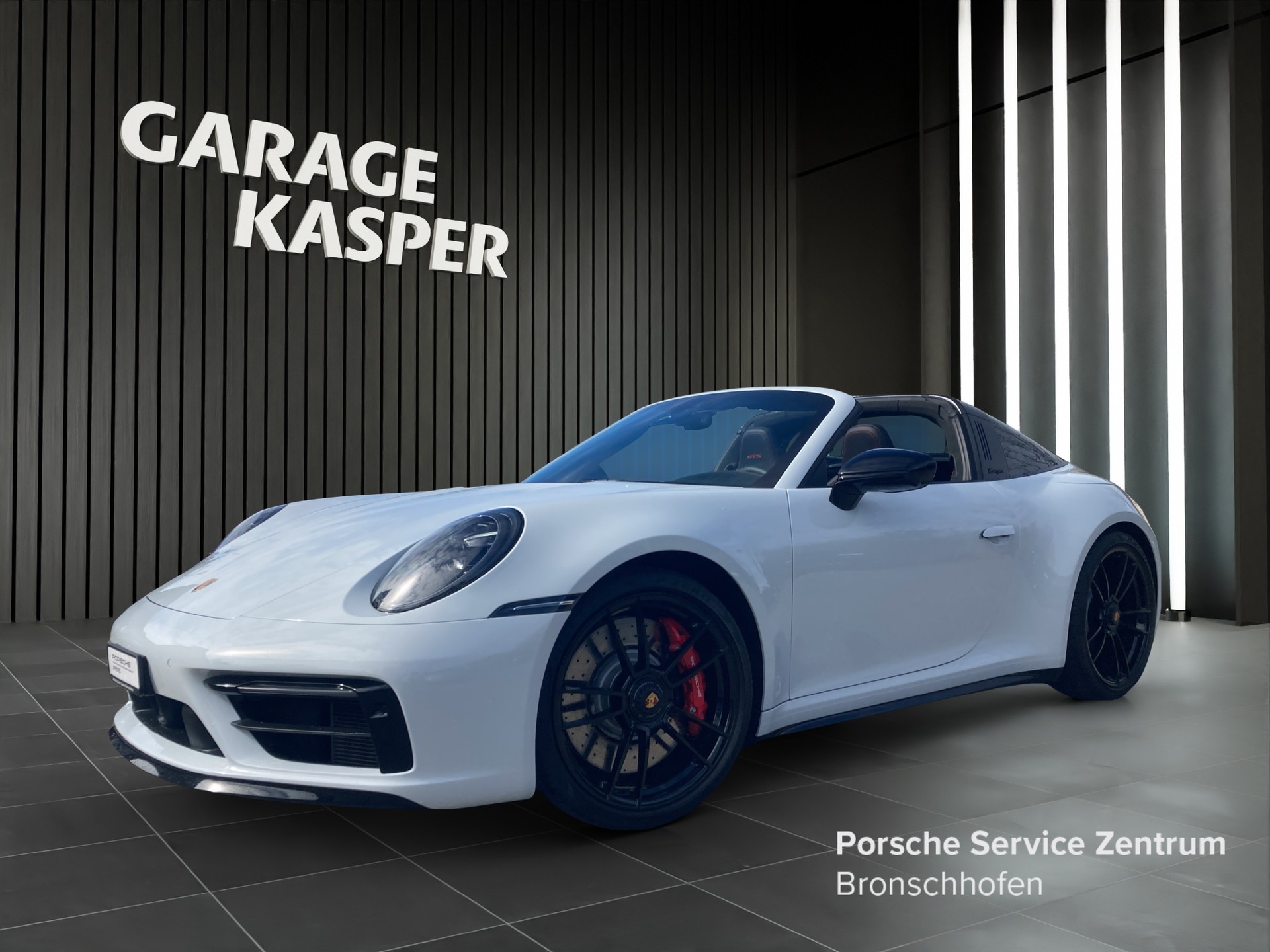 PORSCHE 911 Targa 4 GTS-image-0