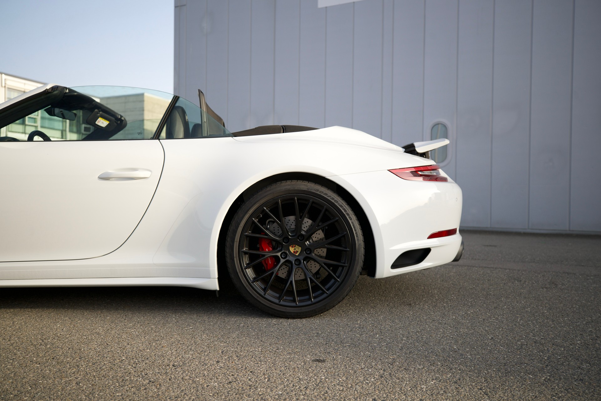PORSCHE 911 Carrera 4S Cabrio PDK-image-3