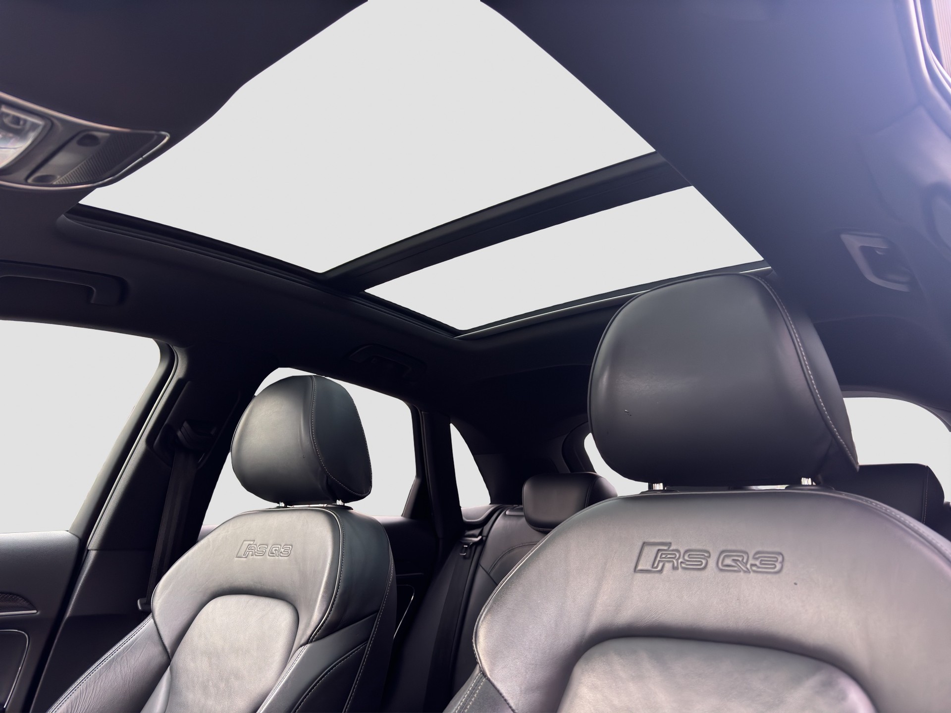 AUDI RS Q3 2.5 TFSI quattro S-tronic-image-11