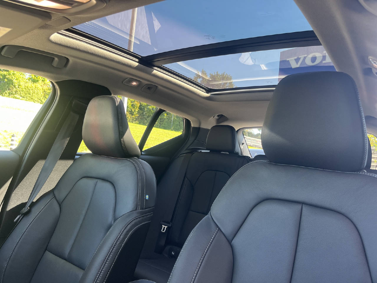 VOLVO XC40 2.0 B4 MH Ultra Dark .-image-15