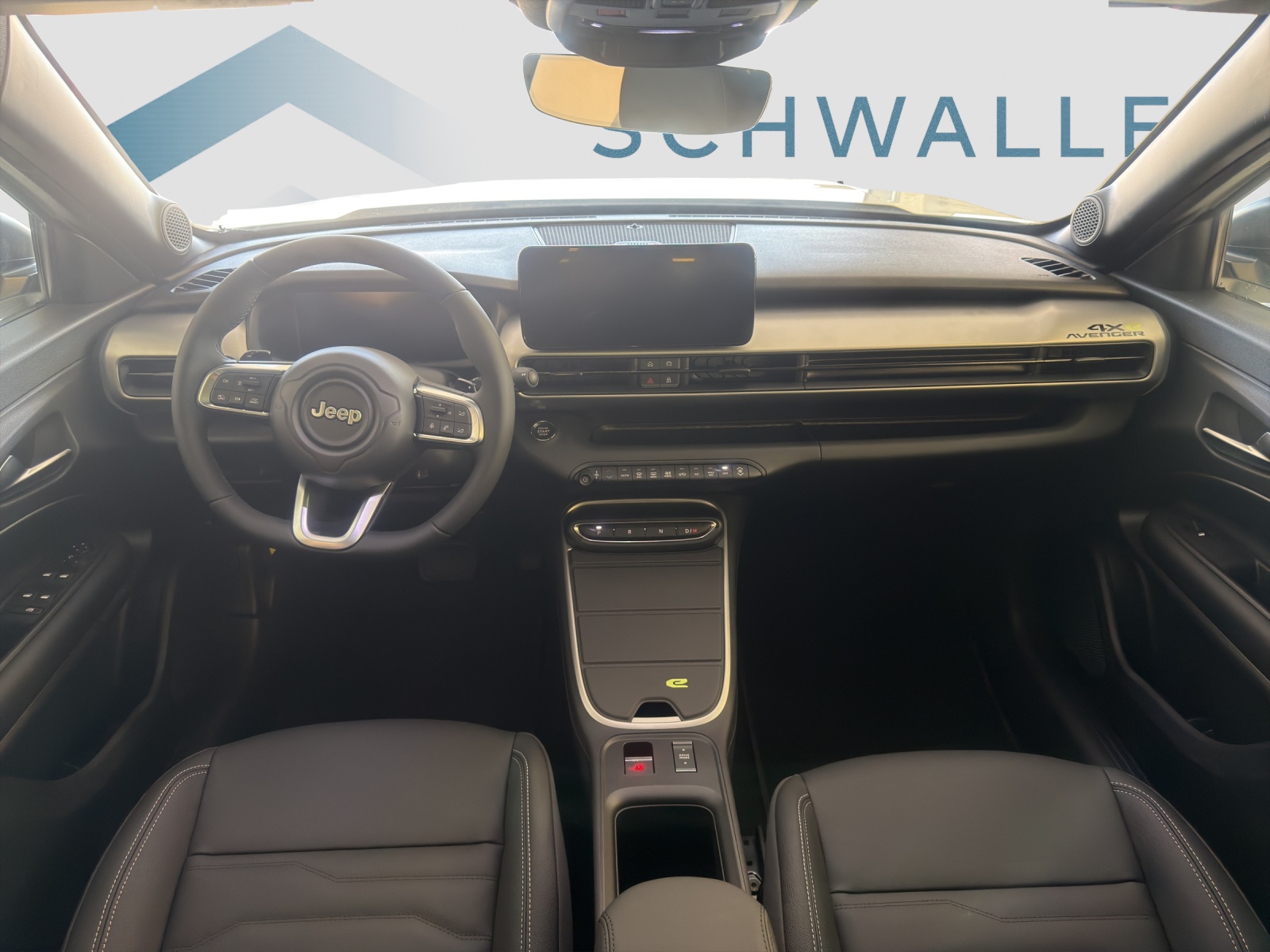 JEEP AVENGER 1.2 MHEV Overland 4-image-9