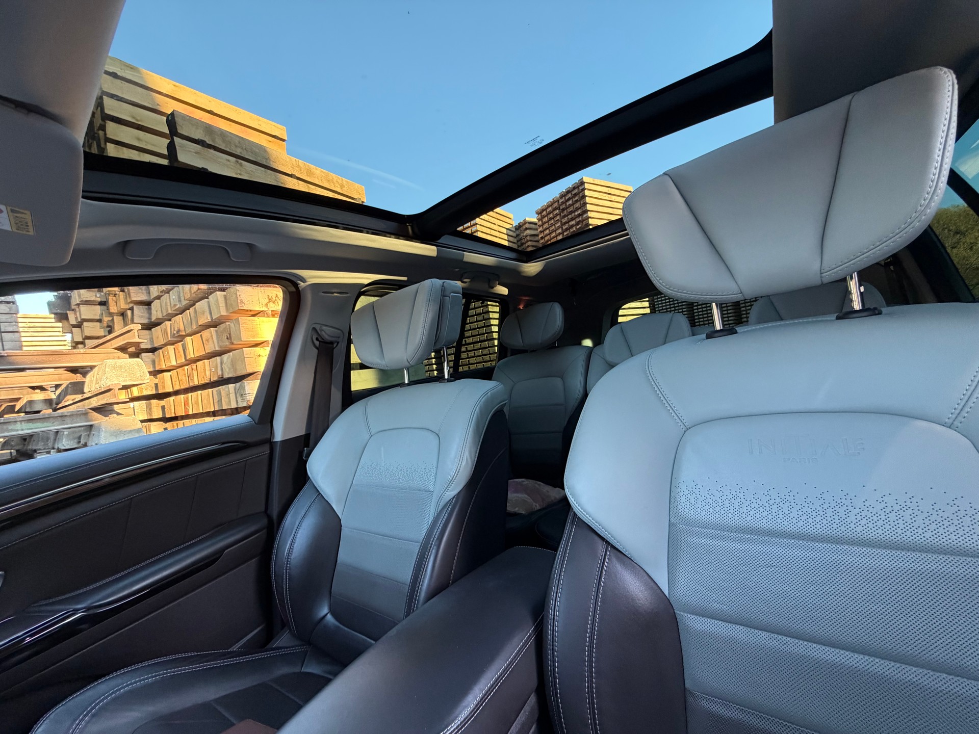RENAULT ESPACE 1.8 TCE Initiale Paris-image-4