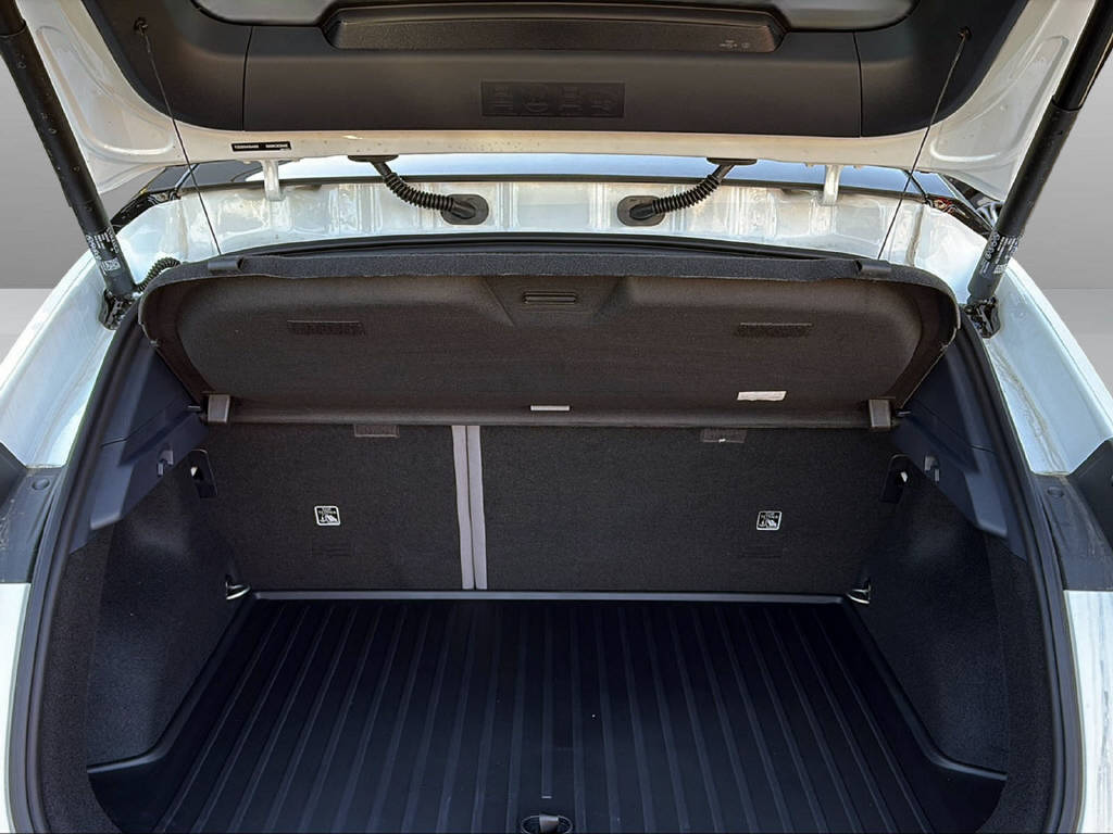 LYNK & CO 02-image-23