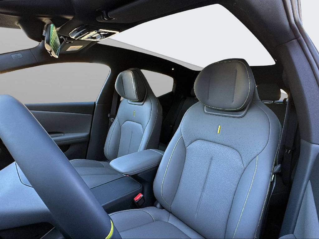 LYNK & CO 02-image-7