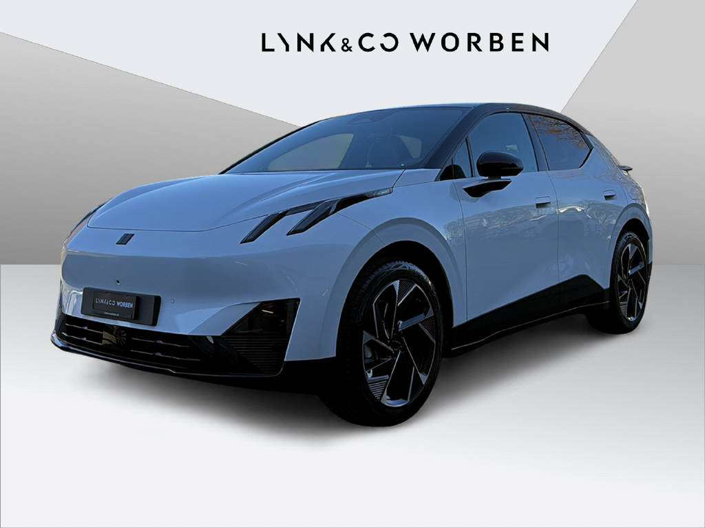 LYNK & CO 02-showroom-element-3