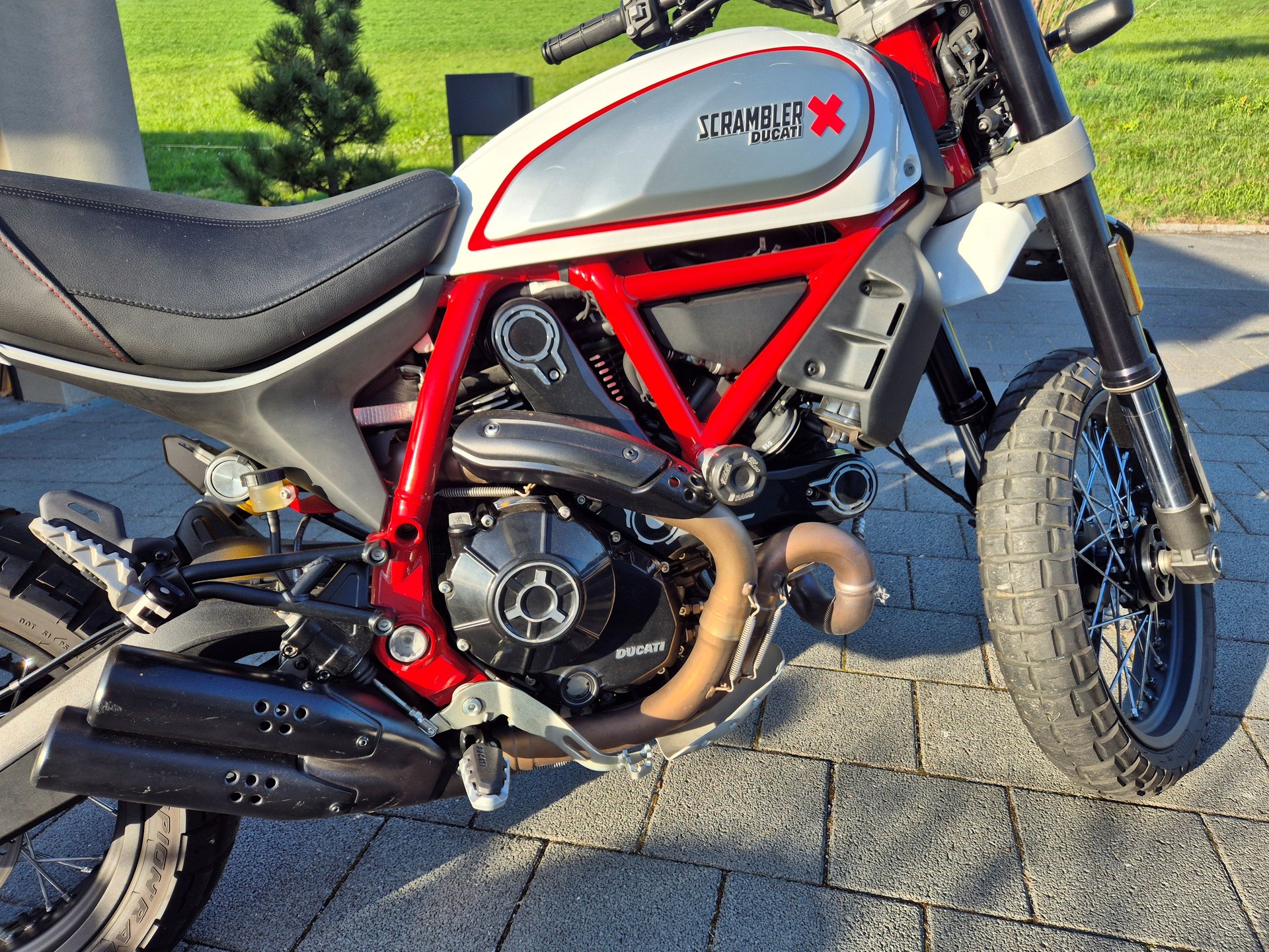 DUCATI Scrambler 800 Desert Sled-image-3