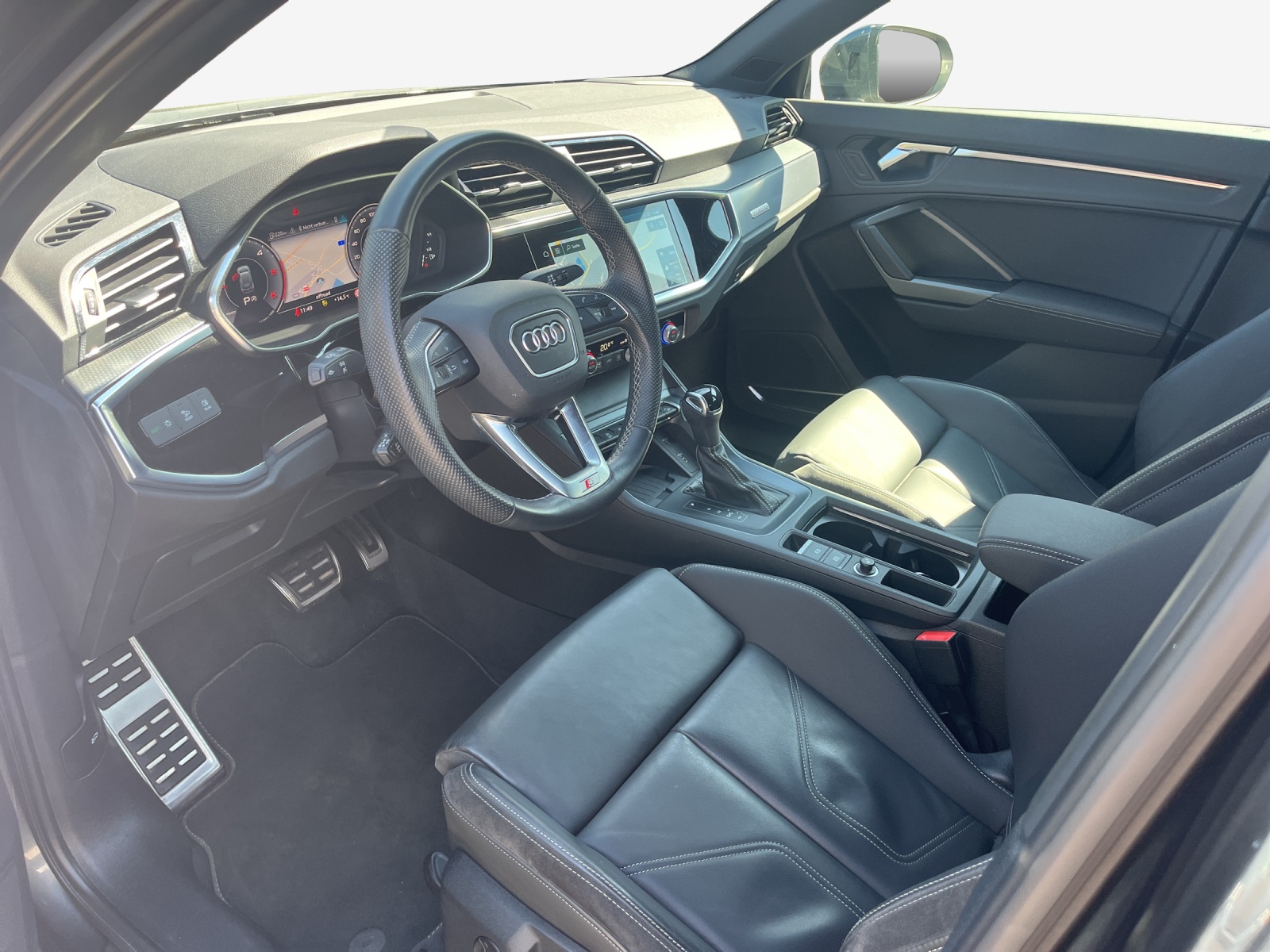 AUDI Q3 35 TDI S line Attraction quattro S-tronic-image-7