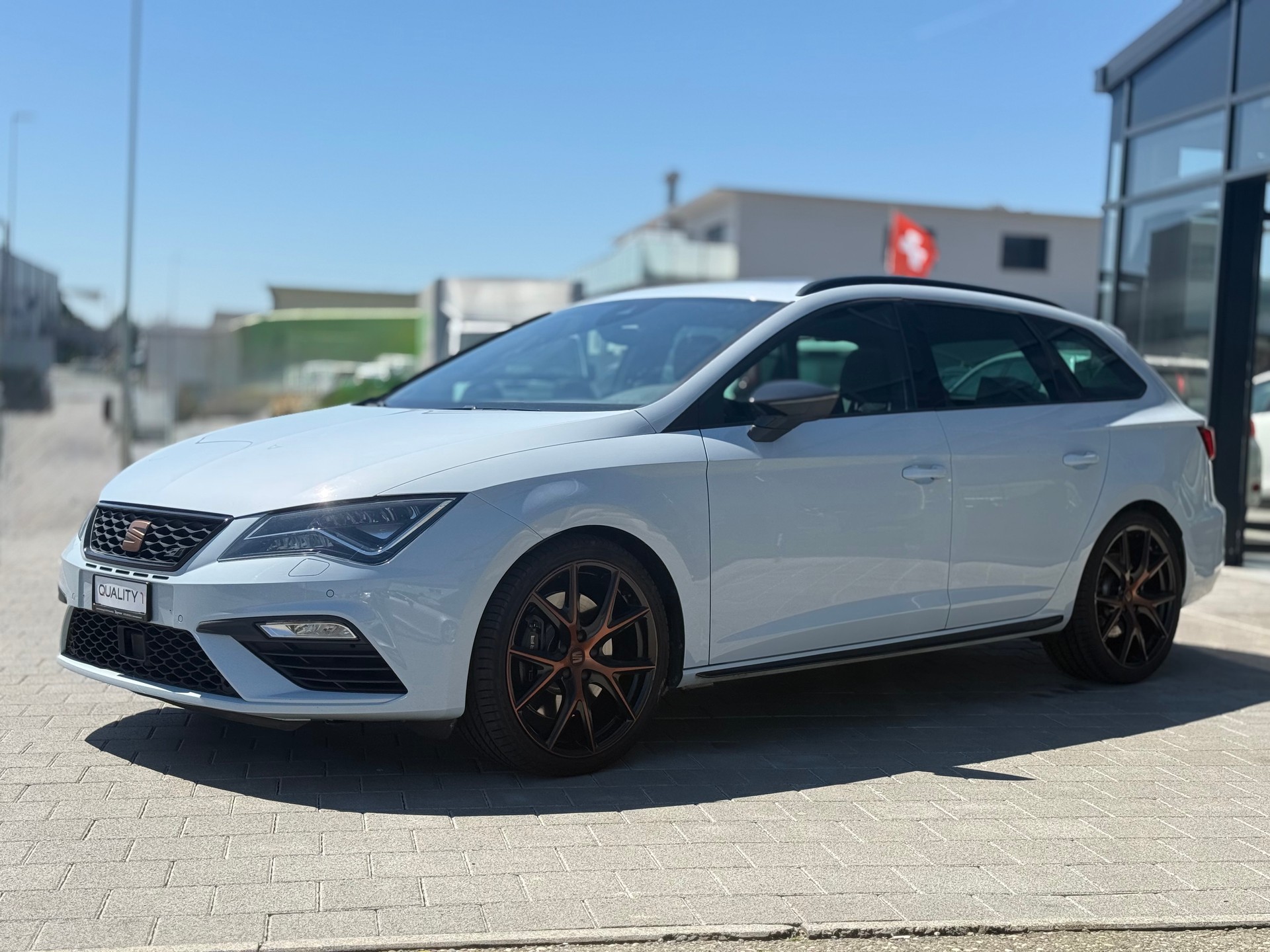 SEAT Cupra-image-0
