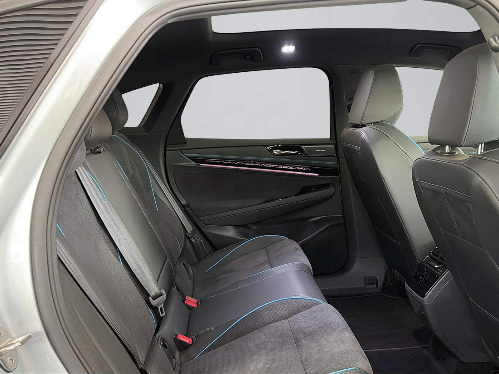 VW ID.7 Pro 77 kWh Pro-image-7
