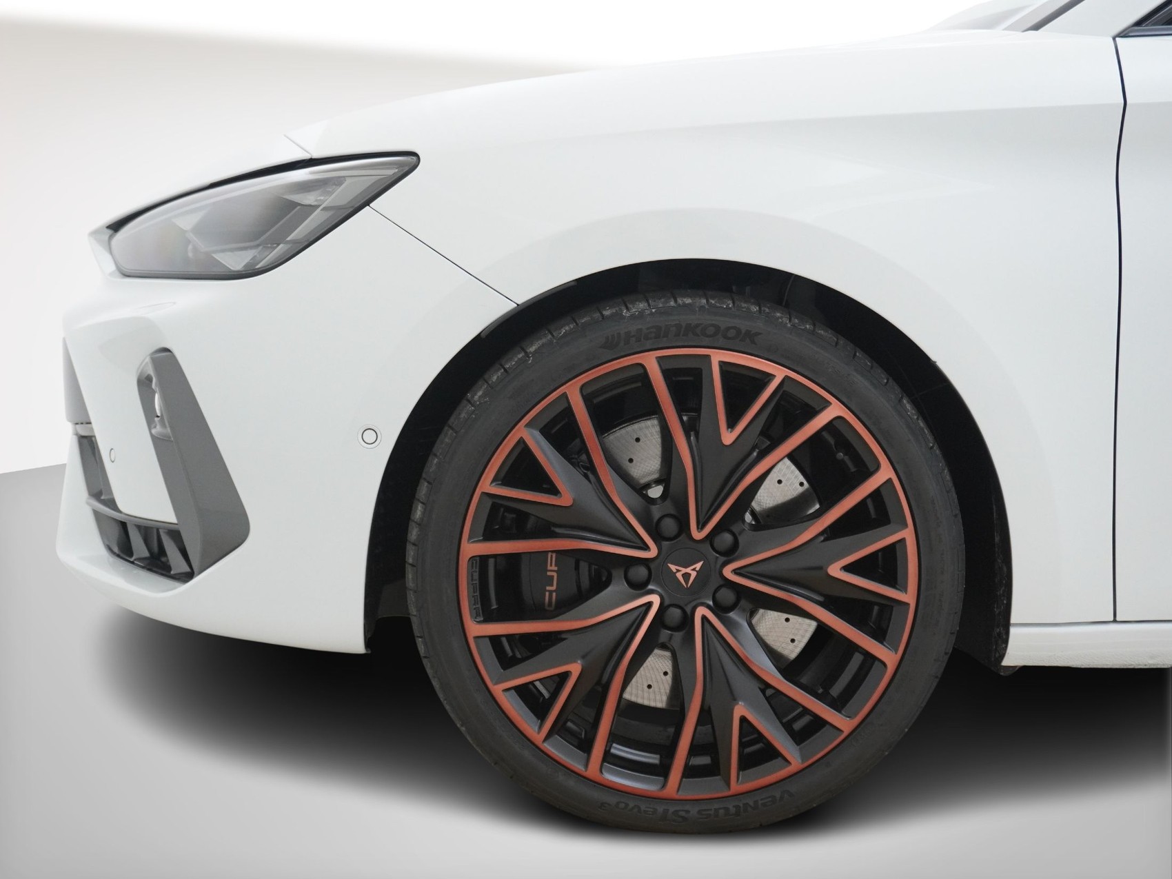 CUPRA Leon ST 2.0 TSI VZ 4Drive DSG-image-10