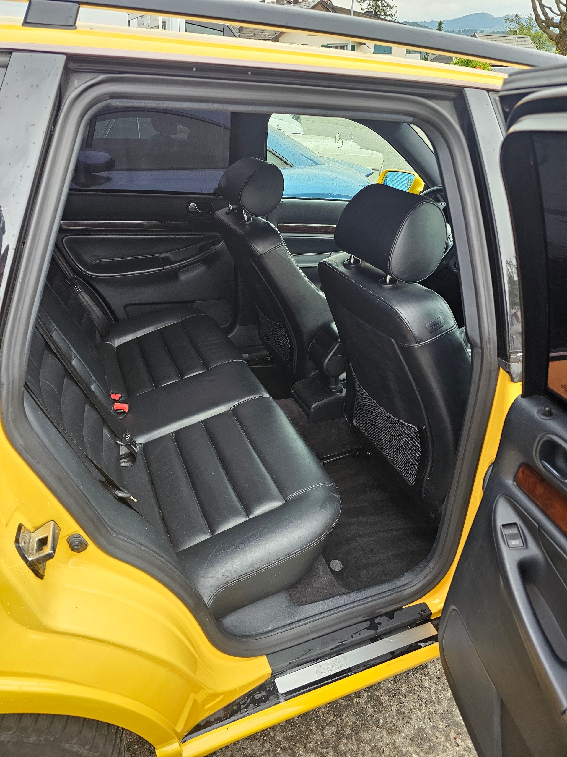 AUDI S4 Avant quattro-image-6