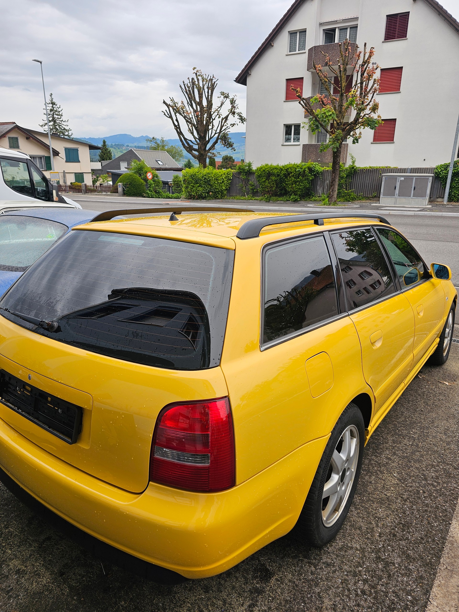 AUDI S4 Avant quattro-image-2