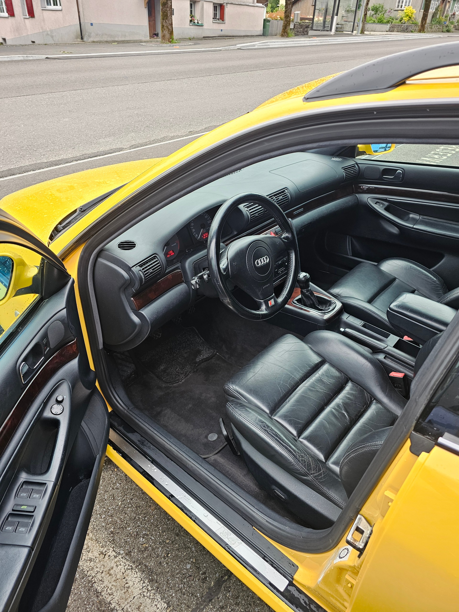 AUDI S4 Avant quattro-image-4