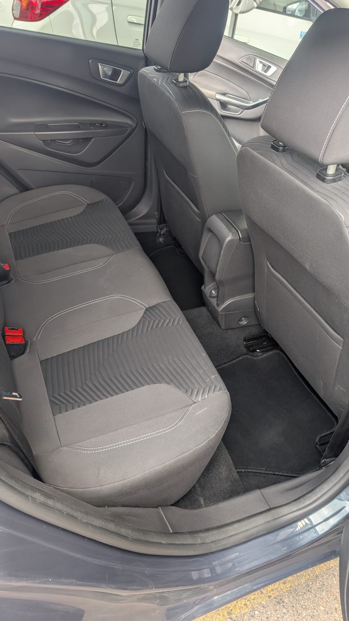 FORD 1.0 EcoB 100 Trend-image-2