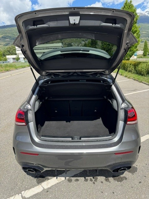 MERCEDES-BENZ A 35 AMG 4Matic Speedshift-image-7