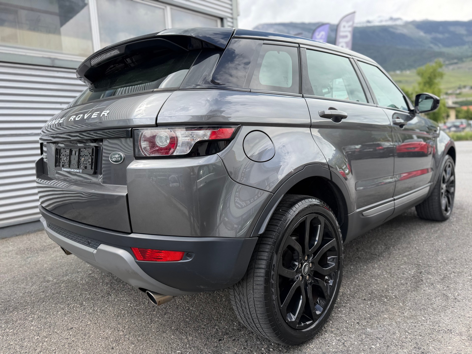 LAND ROVER Range Rover Evoque 2.2 SD4 Abbey Road AT9-image-3