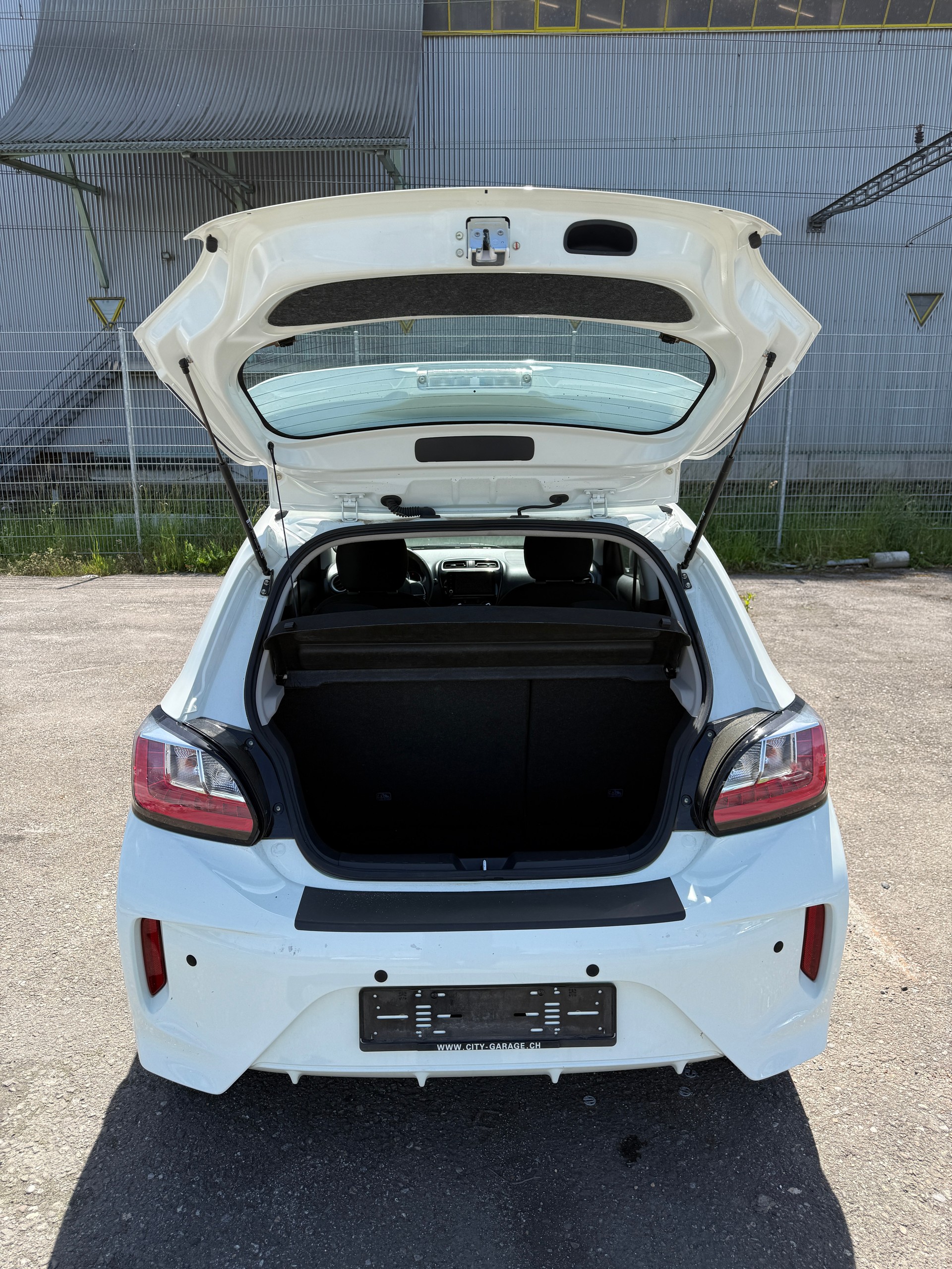 MITSUBISHI Space Star 1.2 CVT Intense+-image-4