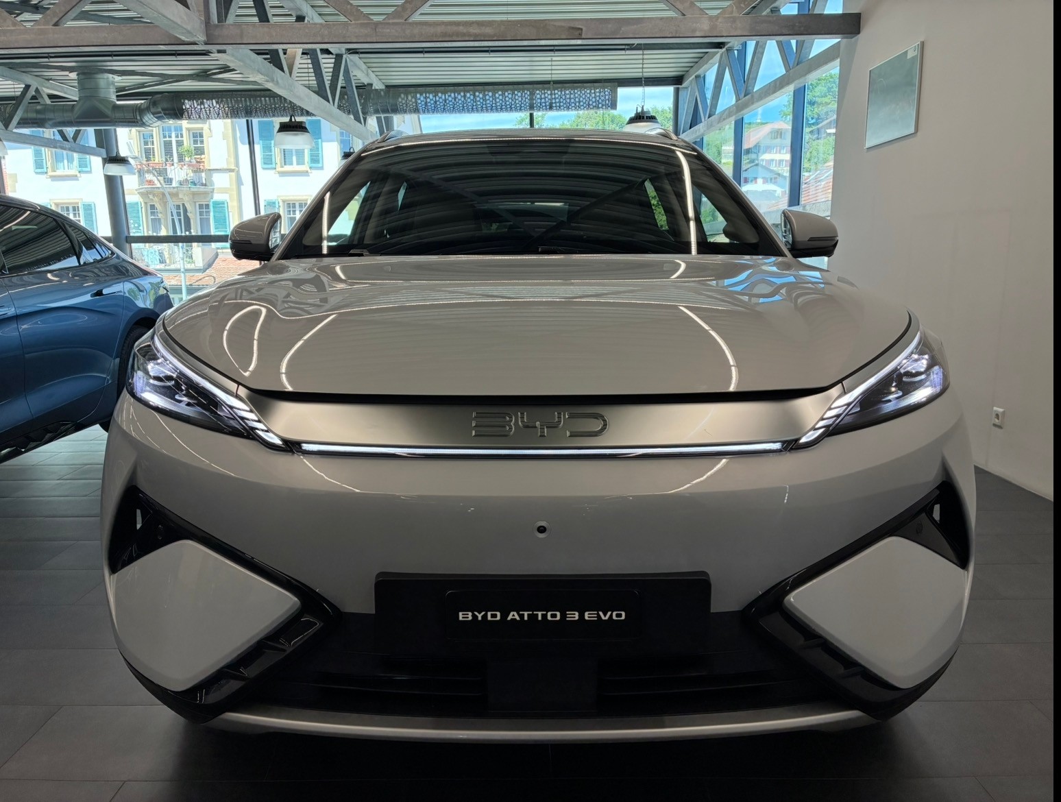 BYD Atto 3 EVO Excellence AWD-showroom-element-1