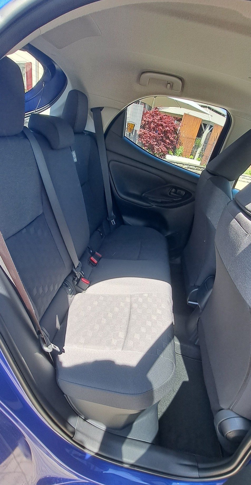 TOYOTA Yaris 1.5 Teamplayer Plus e-CVT-image-11