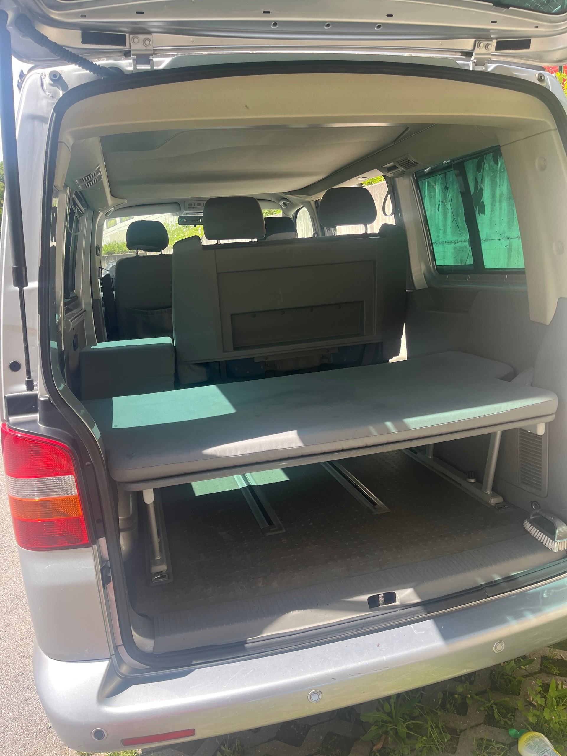 VW CALIFORNIA-image-2