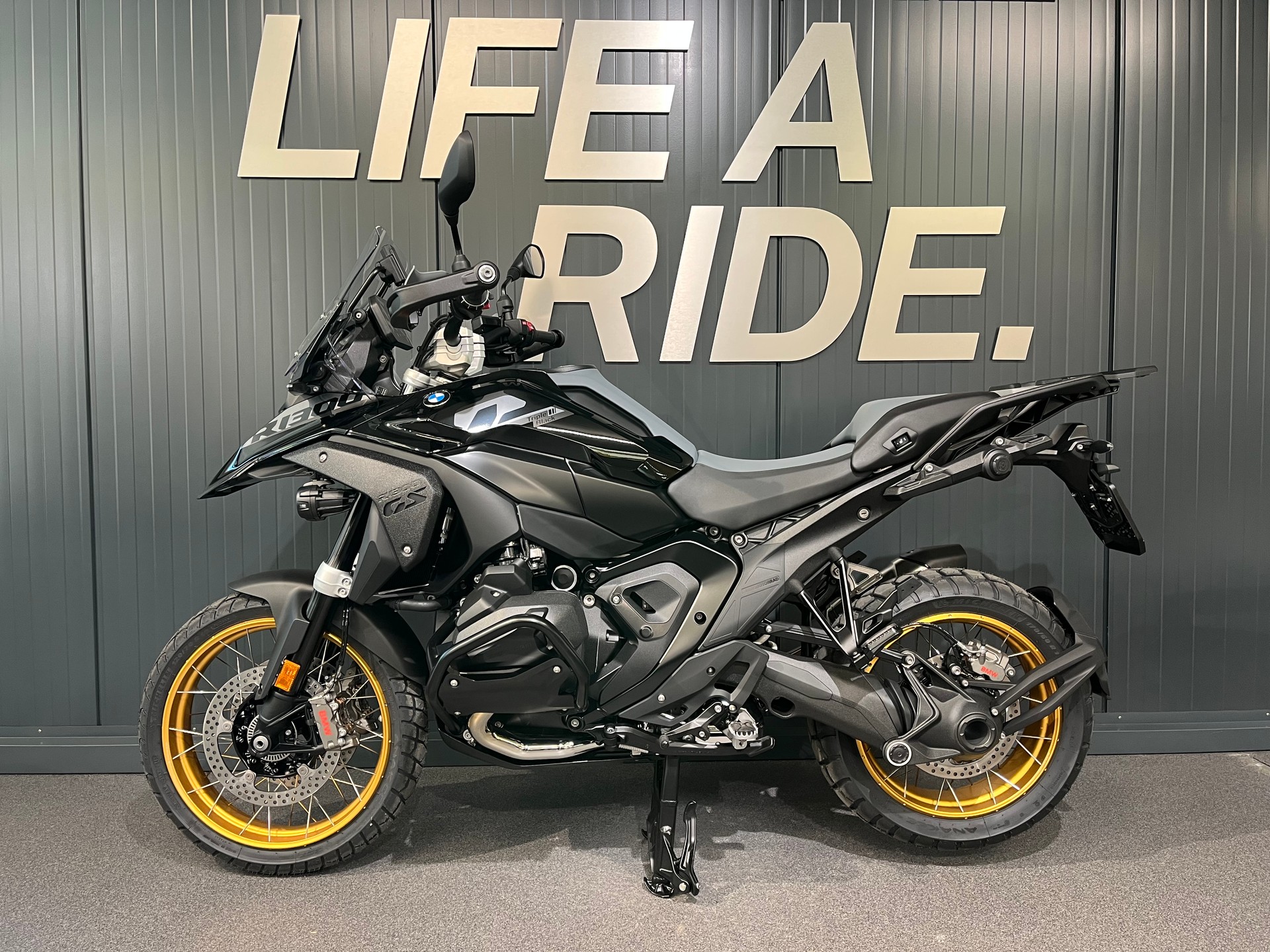 BMW R 1300 GS-showroom-element-2