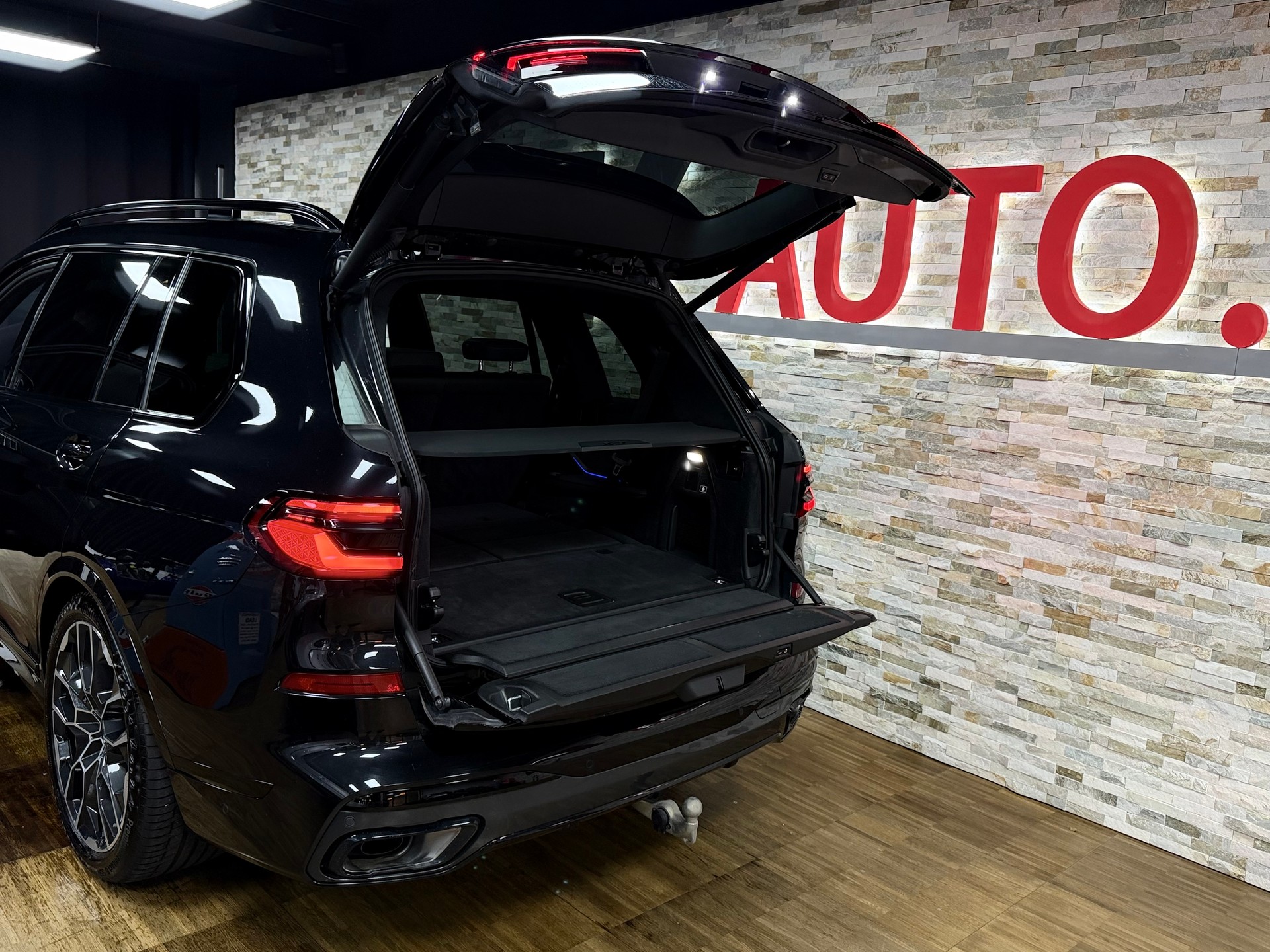 BMW X7 xDrive 48V 40d M Sport Pro Steptronic-image-27