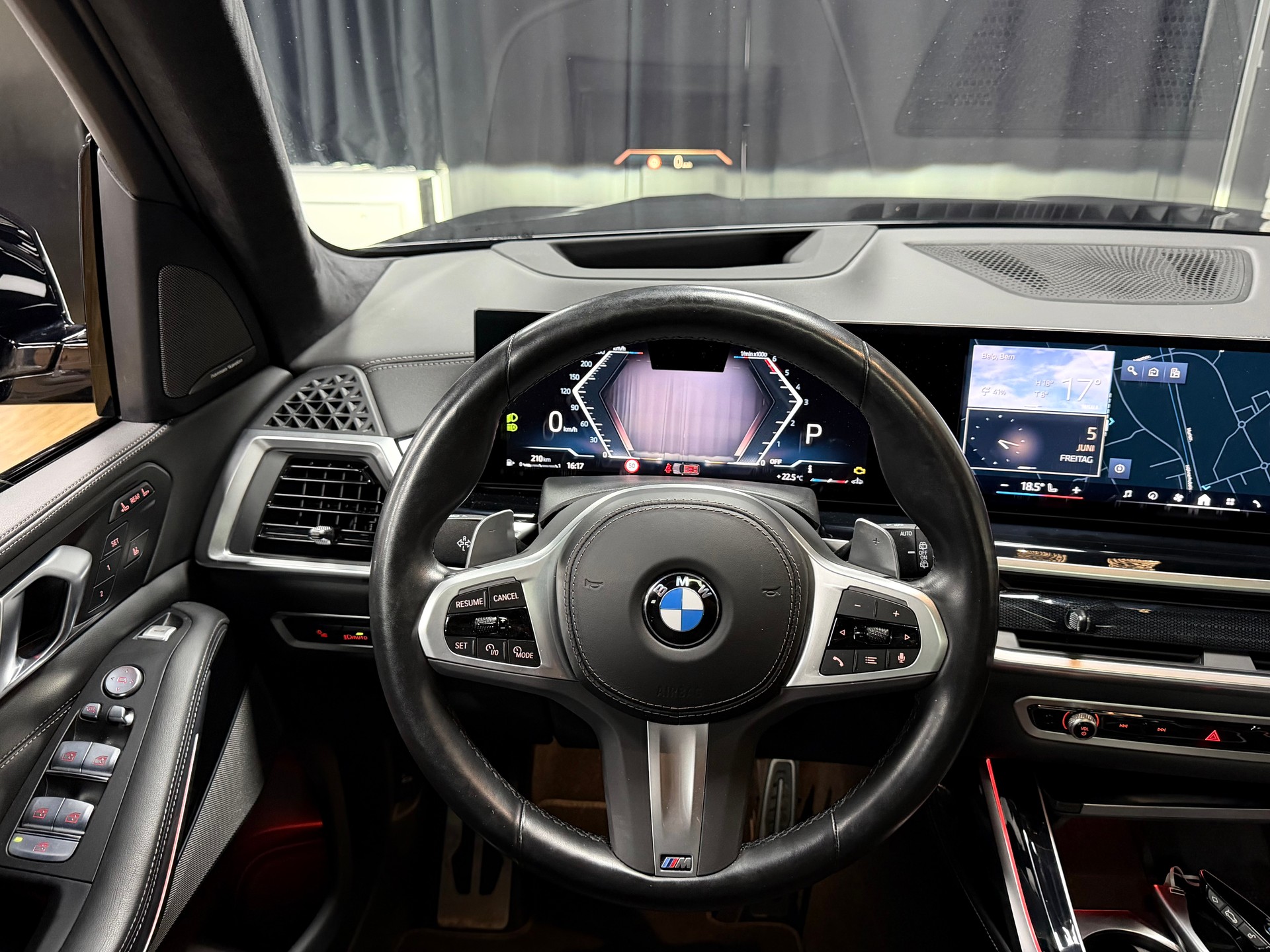 BMW X7 xDrive 48V 40d M Sport Pro Steptronic-image-17