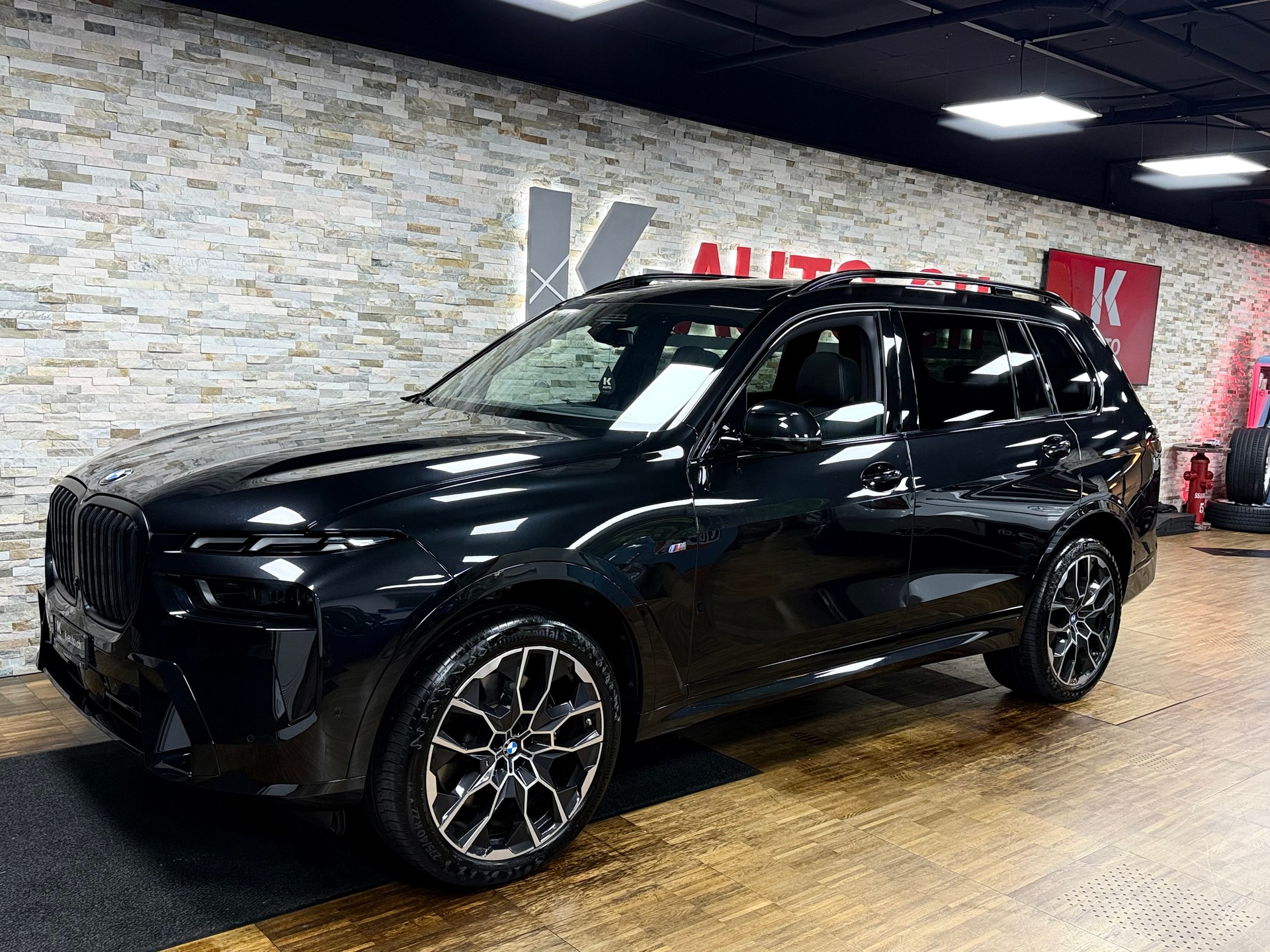 BMW X7 xDrive 48V 40d M Sport Pro Steptronic-showroom-element-1