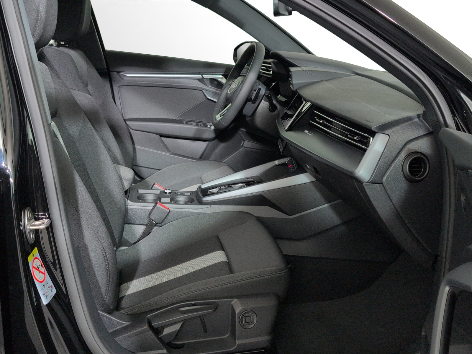 AUDI A3 Sportback TFSI 110 kW Attraction S tronic-image-6
