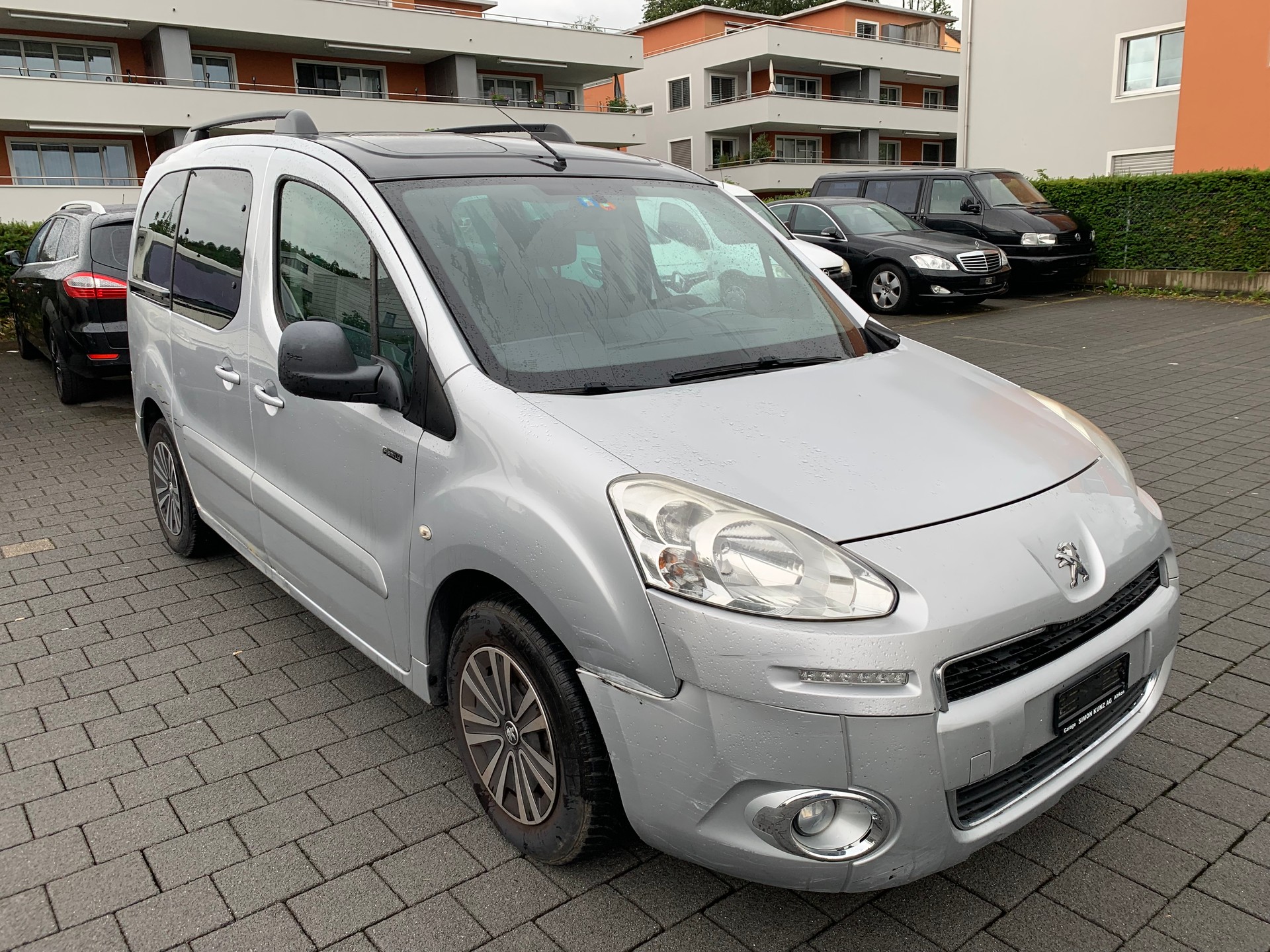 PEUGEOT Partner 1.6 Family-image-1