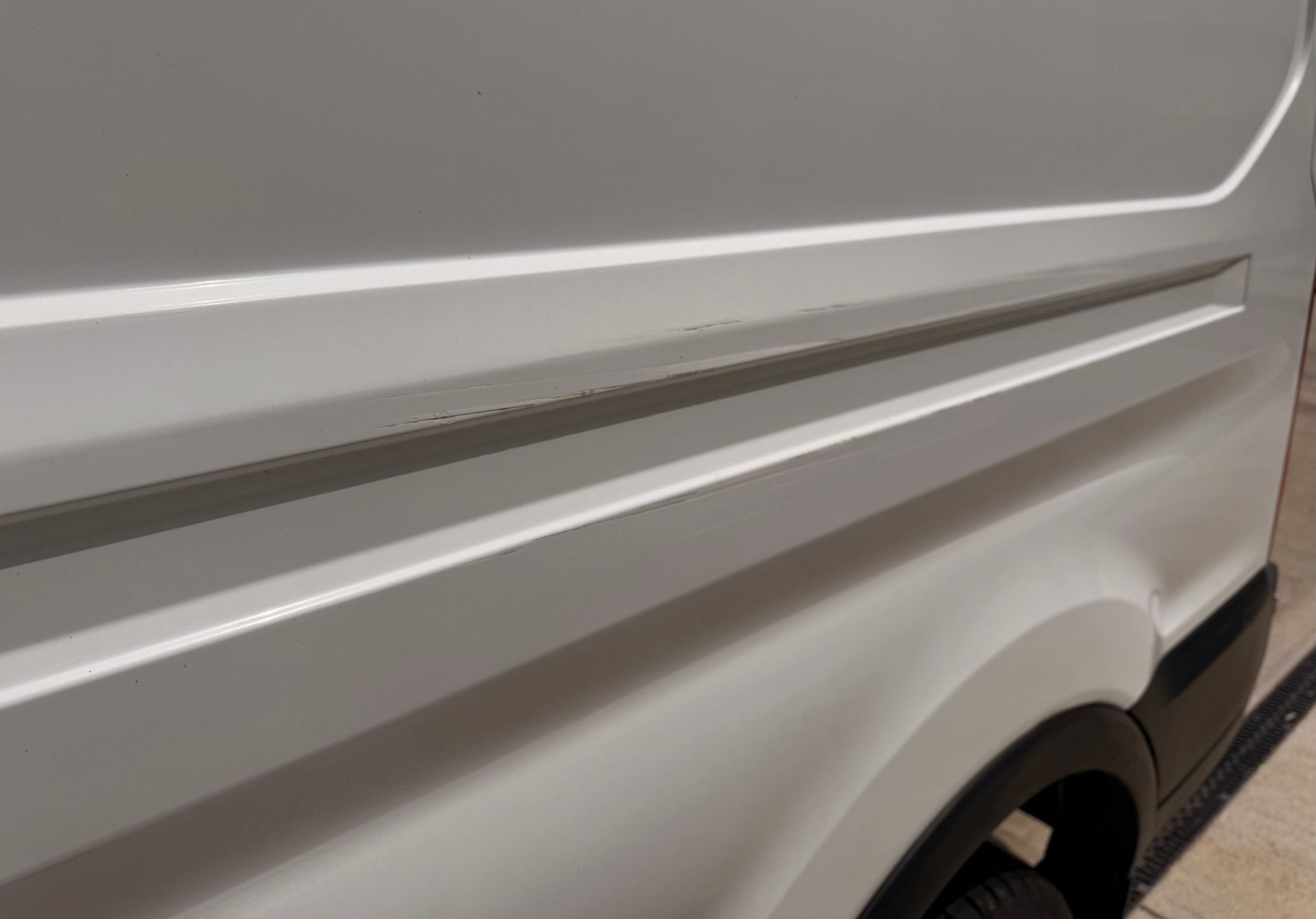 FORD Transit Van 350 L3 H3 Trend 2.0 TDCi 130 FWD-image-10