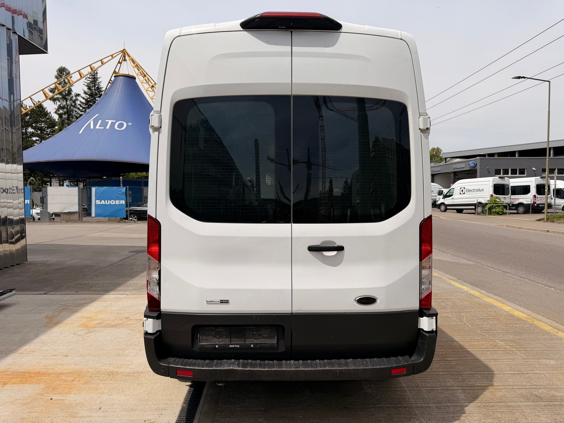 FORD Transit Van 350 L3 H3 Trend 2.0 TDCi 130 FWD-image-3