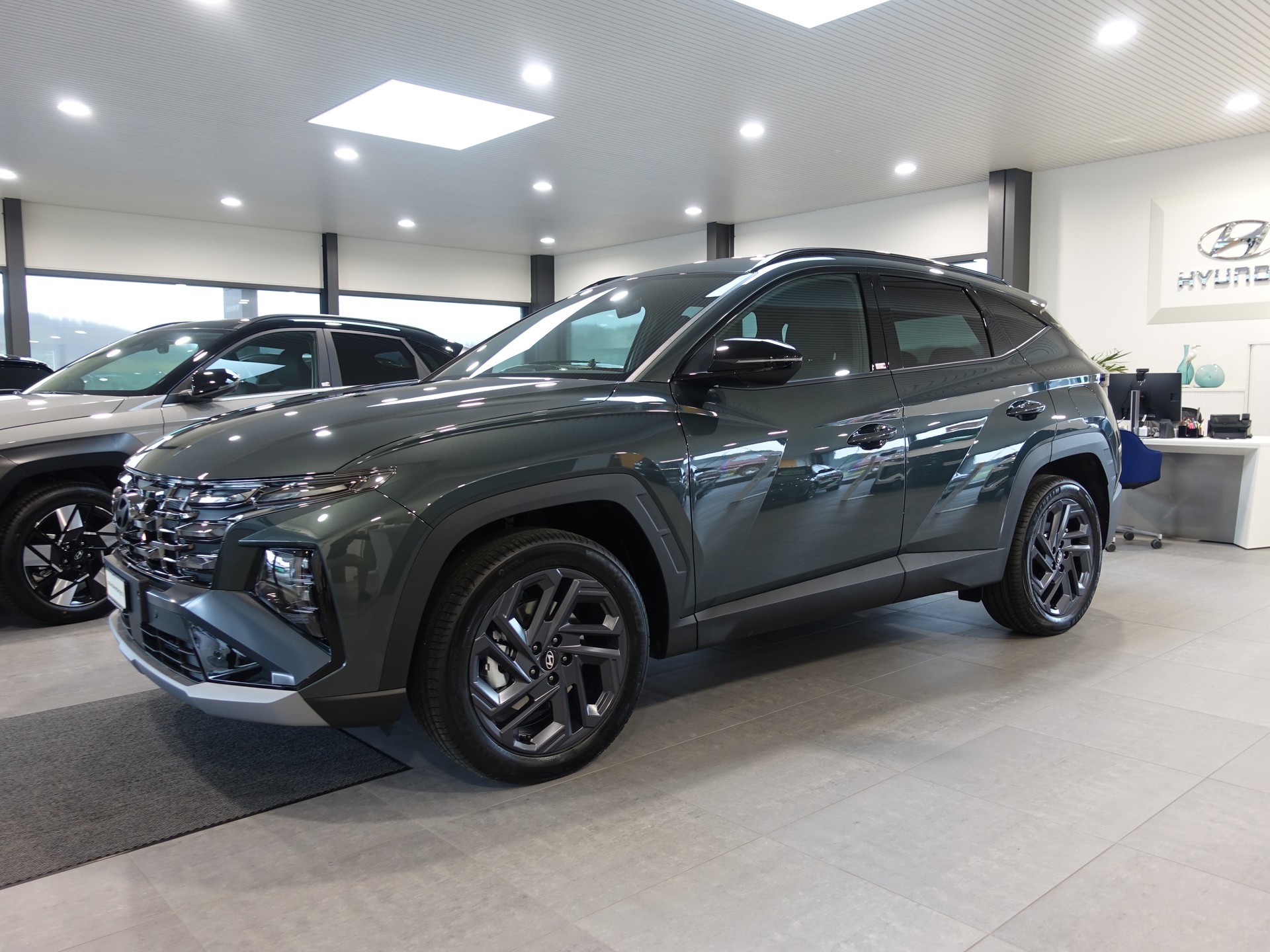HYUNDAI Tucson 1.6 HEV OrBlLi 4WD-image-0