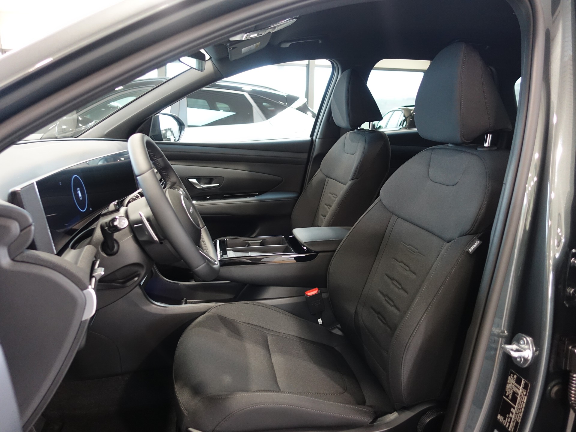 HYUNDAI Tucson 1.6 HEV Origo Black Line 4WD-image-8