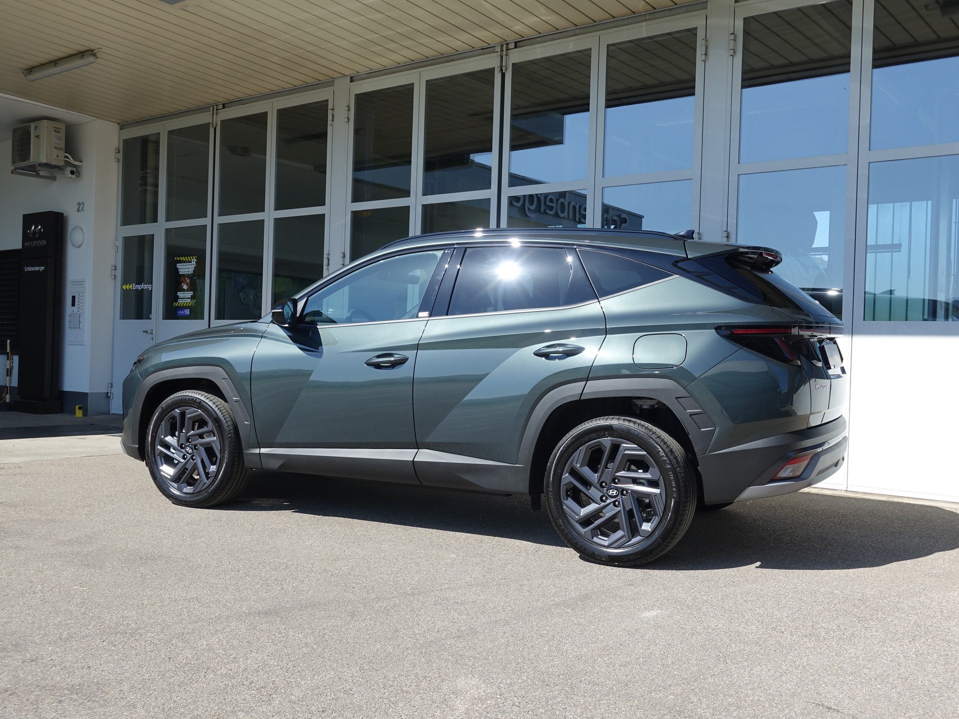 HYUNDAI Tucson 1.6 HEV Origo Black Line 4WD-image-17